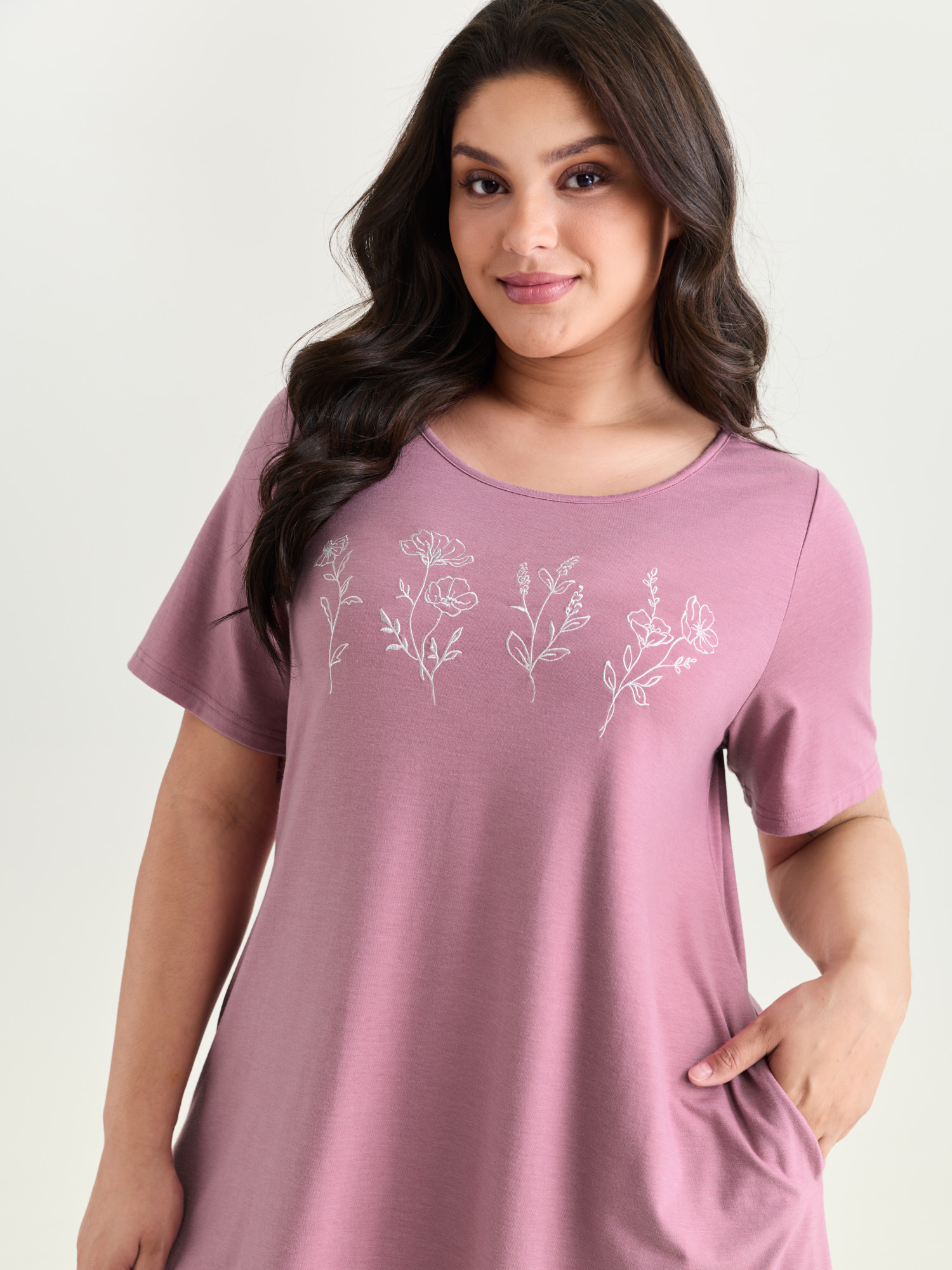 Side view of BloomChic Women's Plus Size Supersoft Floral Feel T-Shirt Nightgown DustyPink Short sleeve Knee Length Round Neck 22-24/3X