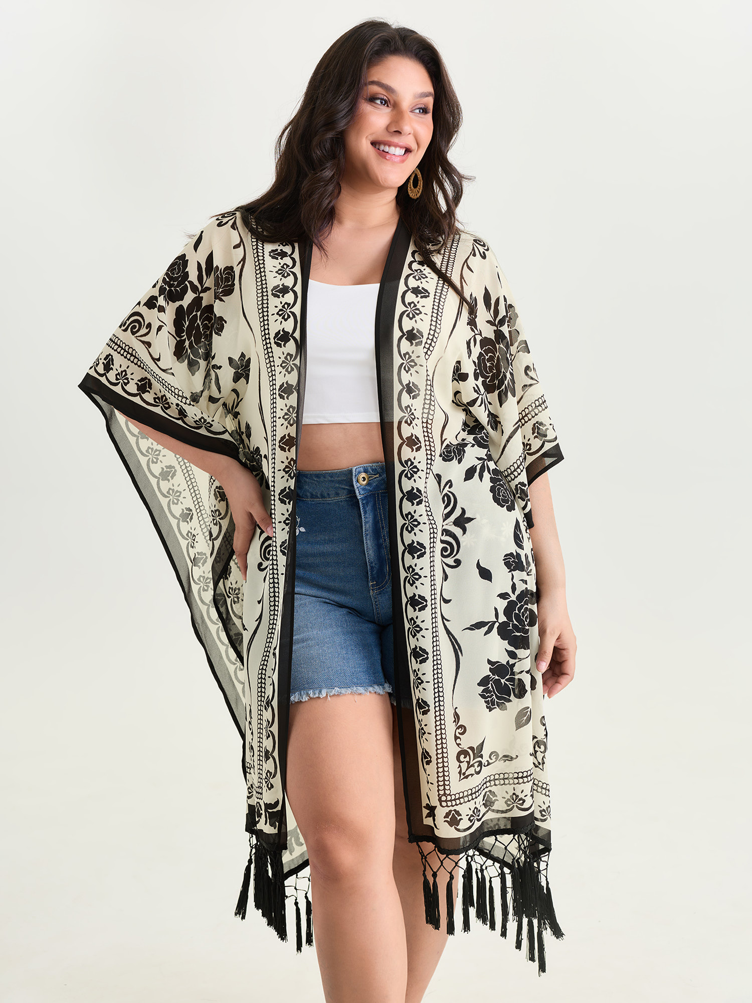 BloomChic Women's Plus Size Floral Print Tassel Hem Open-Front Kimono BlackFlower Tassels A-line 10/M
