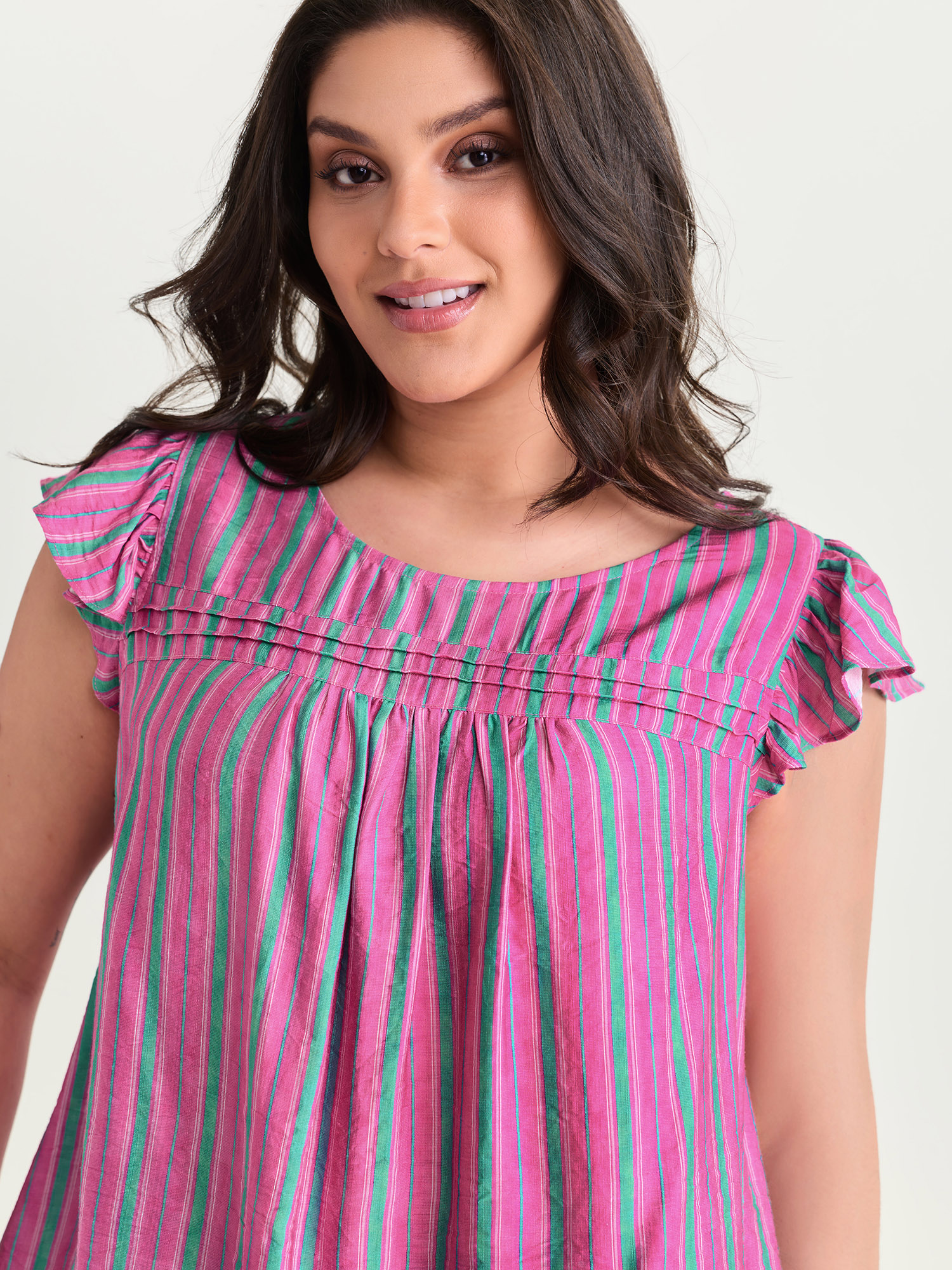 BloomChic Women's Plus Size Colorful Striped Print Flutter Sleeve Blouse Multicolor Stripes Everyday-Casual Short sleeve Round Neck 10/M
