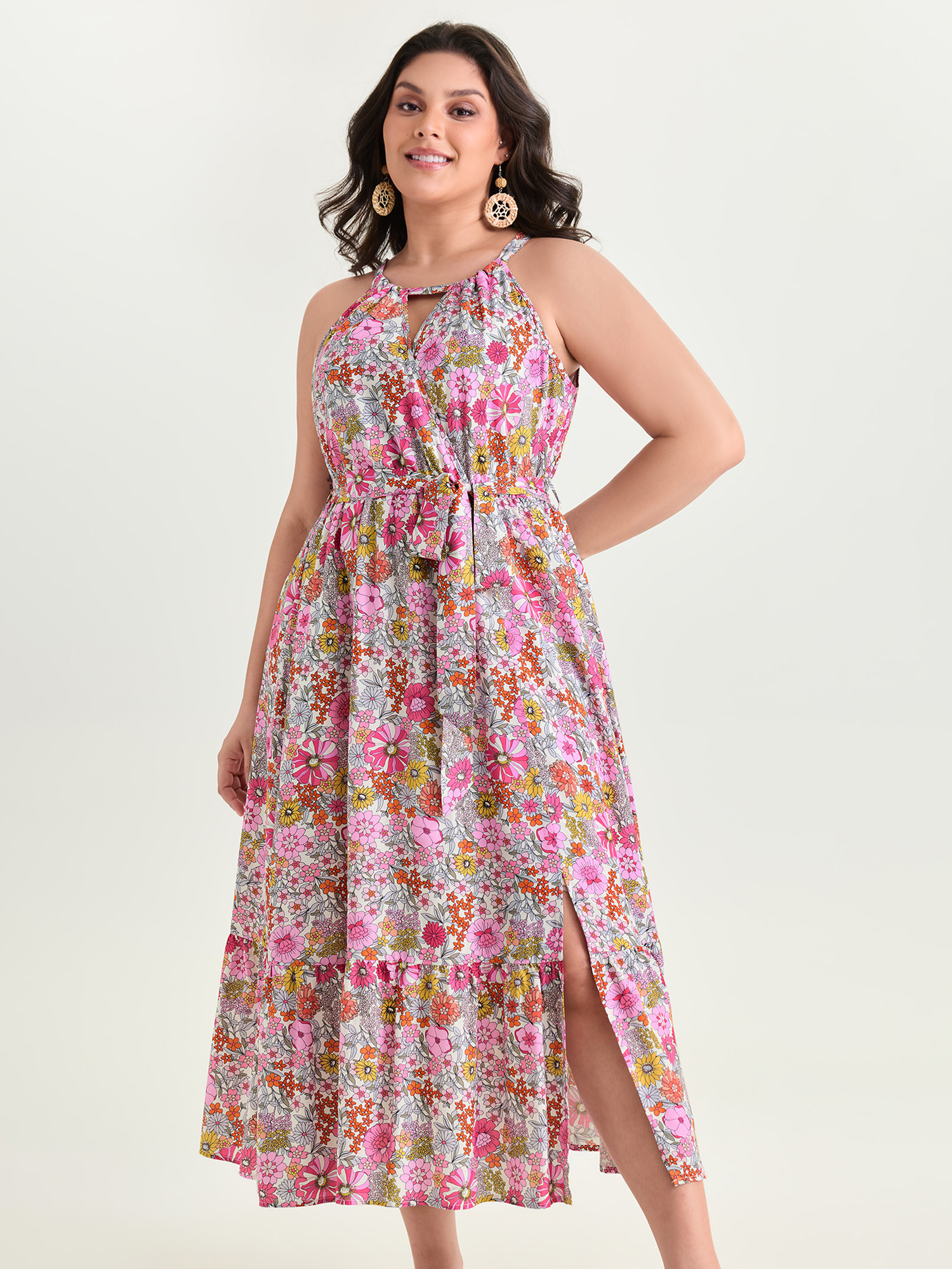 BloomChic Women's Plus Size Floral Print Halter Neckline Waist-Tie Maxi Dress Peach Floral Midi Vacation Lace-Up 12/L