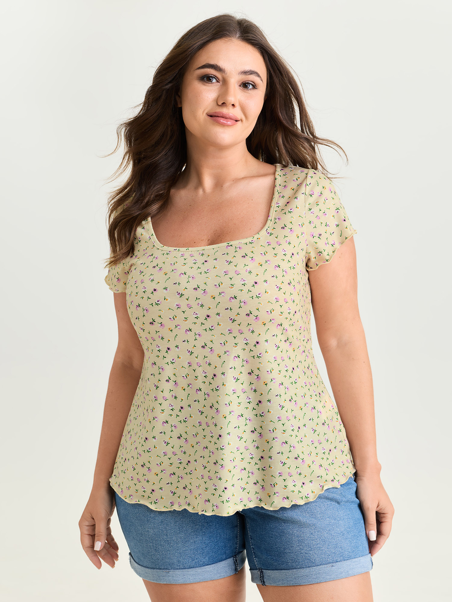 BloomChic Women's Plus Size Stretchy Floral Print Square Neckline T-Shirt Apricot Ditsy Floral Casual Short sleeve U-Neck 26/4X-image-48828363899050