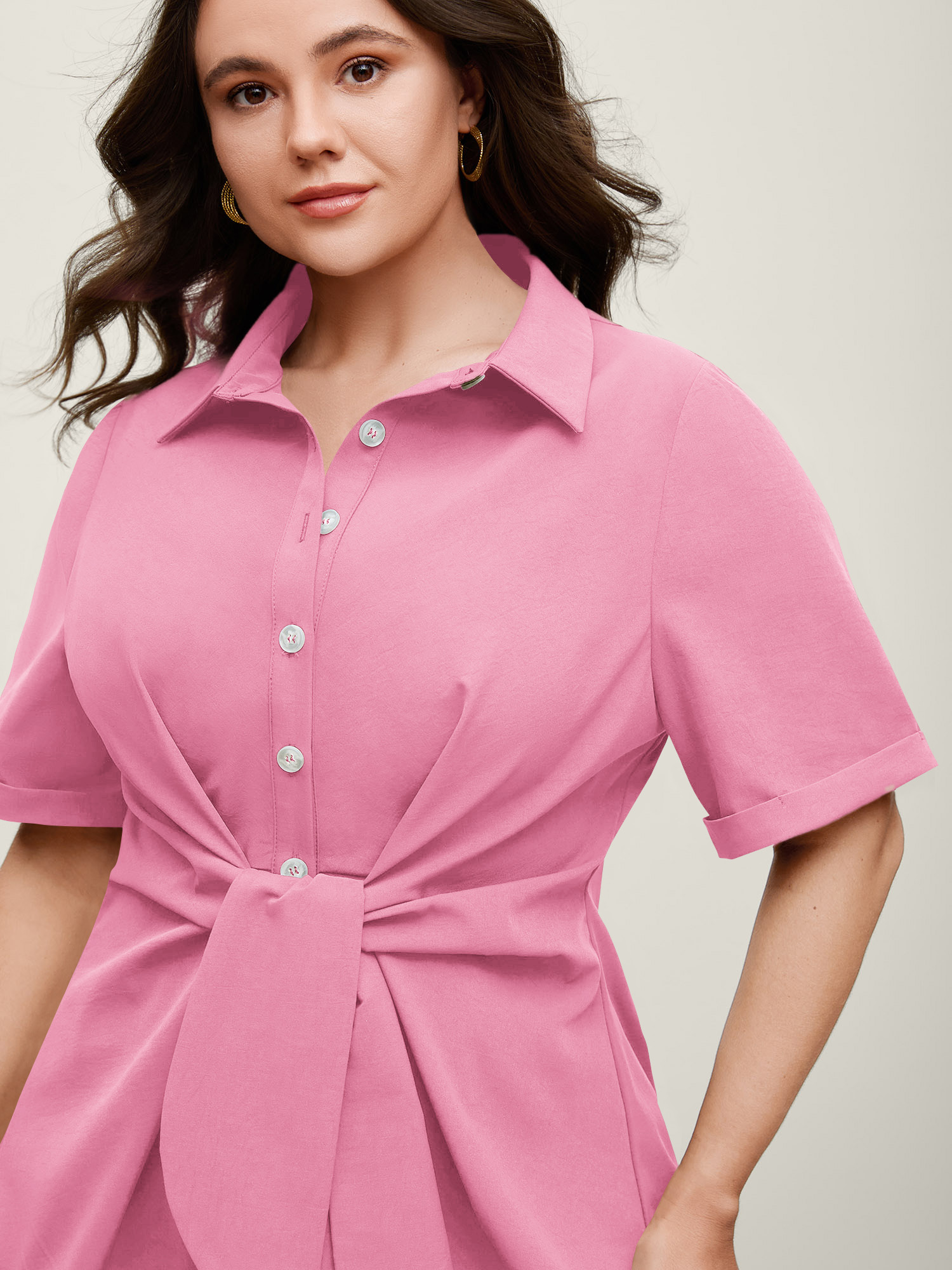 BloomChic Women's Plus Size Knotted Front Asymmetrical Hem Blouse Pink Cherub Solid Office Short sleeve Collared Neck 30/6X