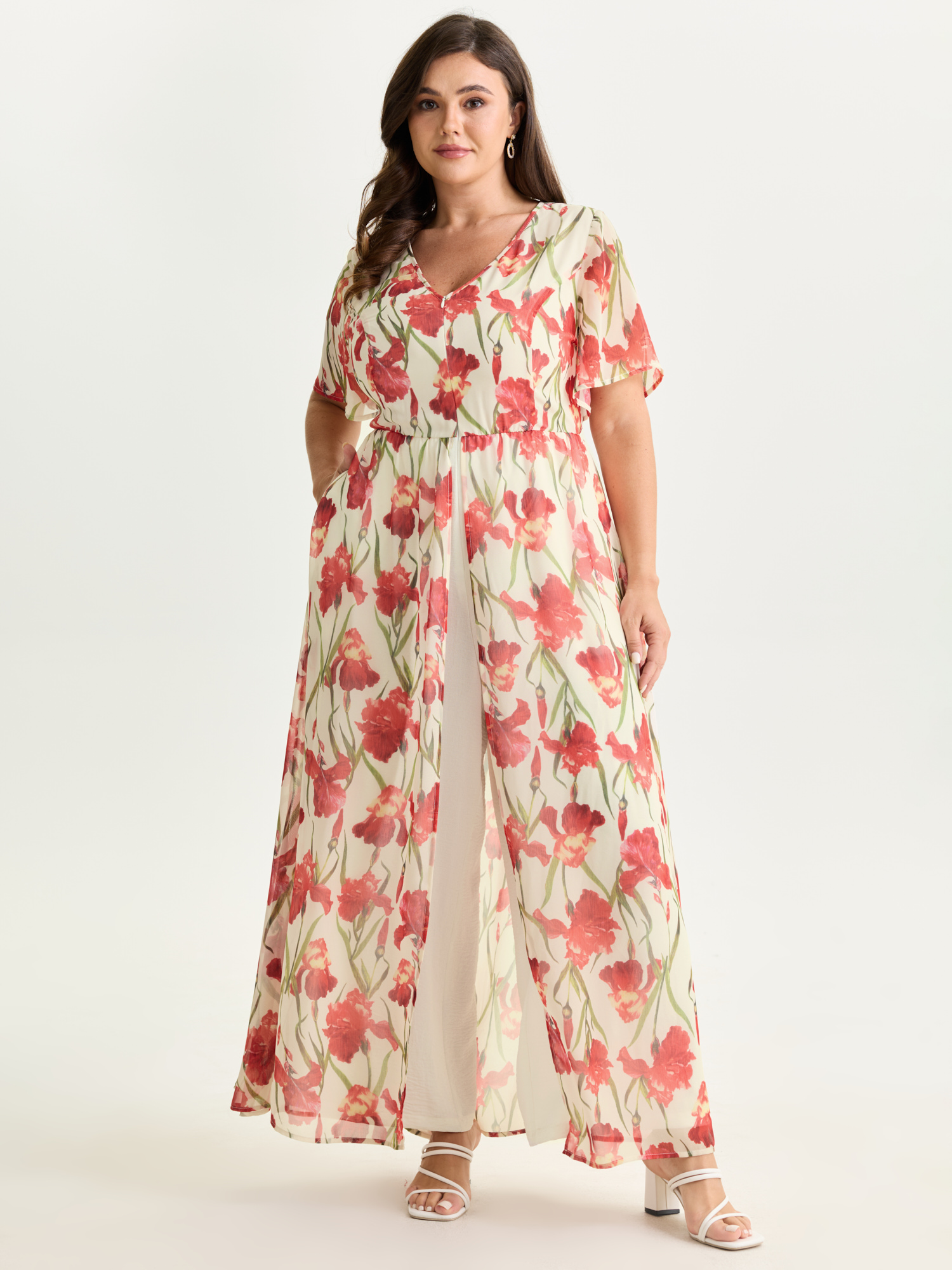 BloomChic Plus Size Hidden Zipper Floral Layered Pockets Jumpsuit - Curve Women's Ivory Playsuit - Comfort Midsection Fit Hidden Pocket Wide leg Jumpsuits 14/M