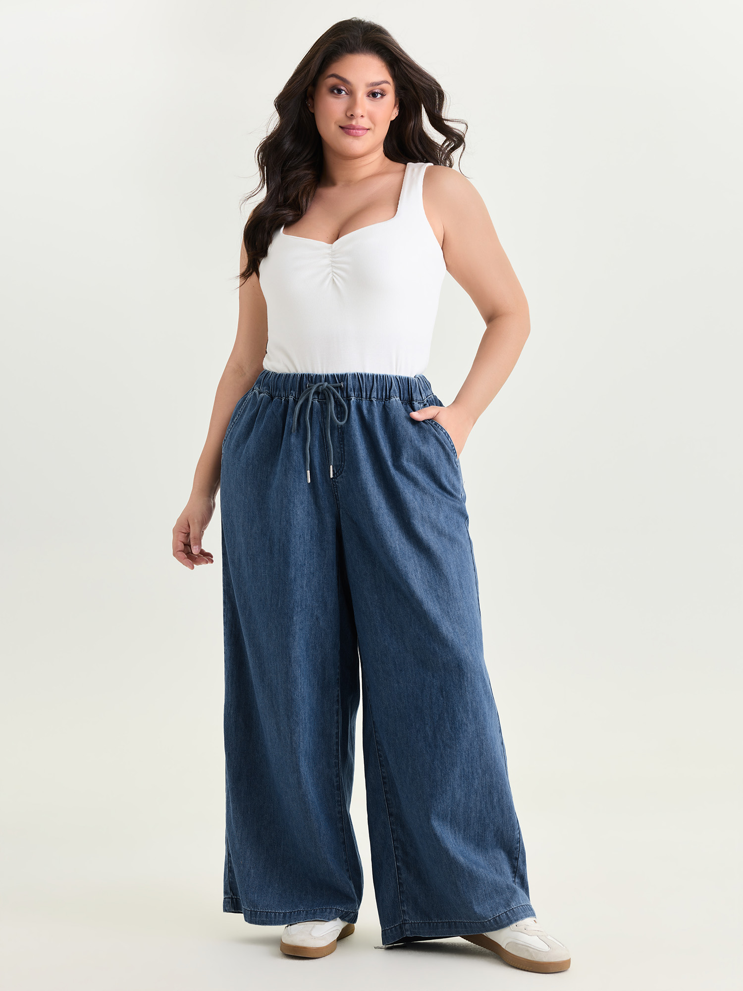 BloomChic Women's Plus Size Drawstring Waist Wide-Leg Pocket Jeans Midblue Wide leg No stretch 30/6X