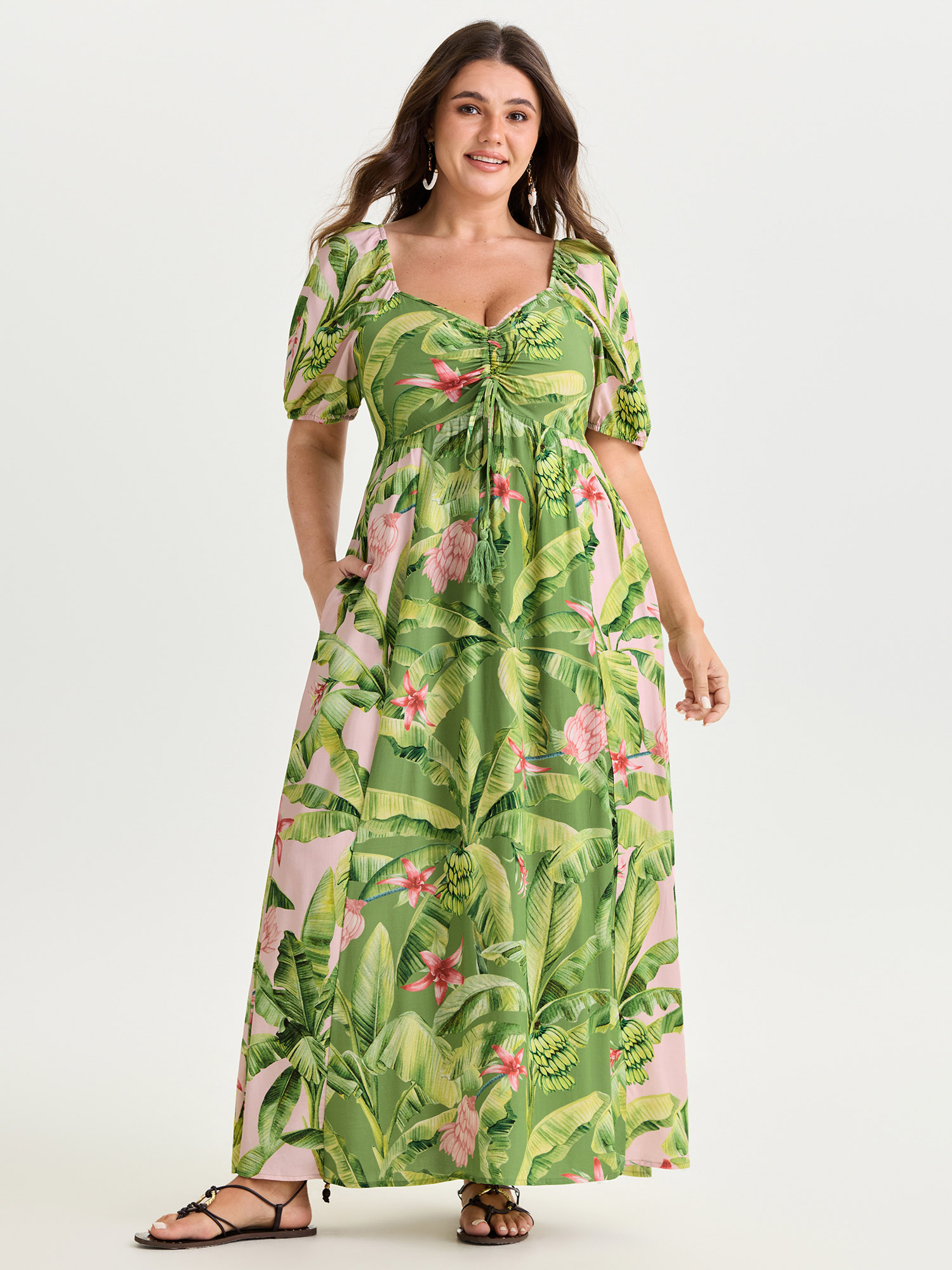 BloomChic Plus Size Supersoft Tropical Floral Print Ruched Bodice Maxi Dress - Curve Ladies LightGreen Resort Short sleeve Floral Side Pocket Daily Dresses 30/4X