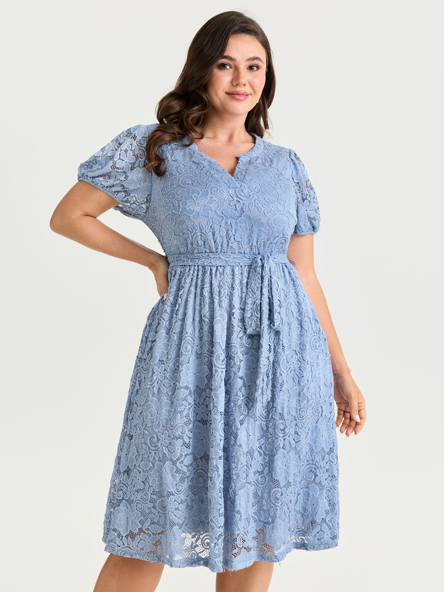 BloomChic Women's Plus Size Floral Lace Waist-Tie Flowy Mini Dress LightBlue Else Knee Length Everyday-Elegant Cable Knit 14-16/1X