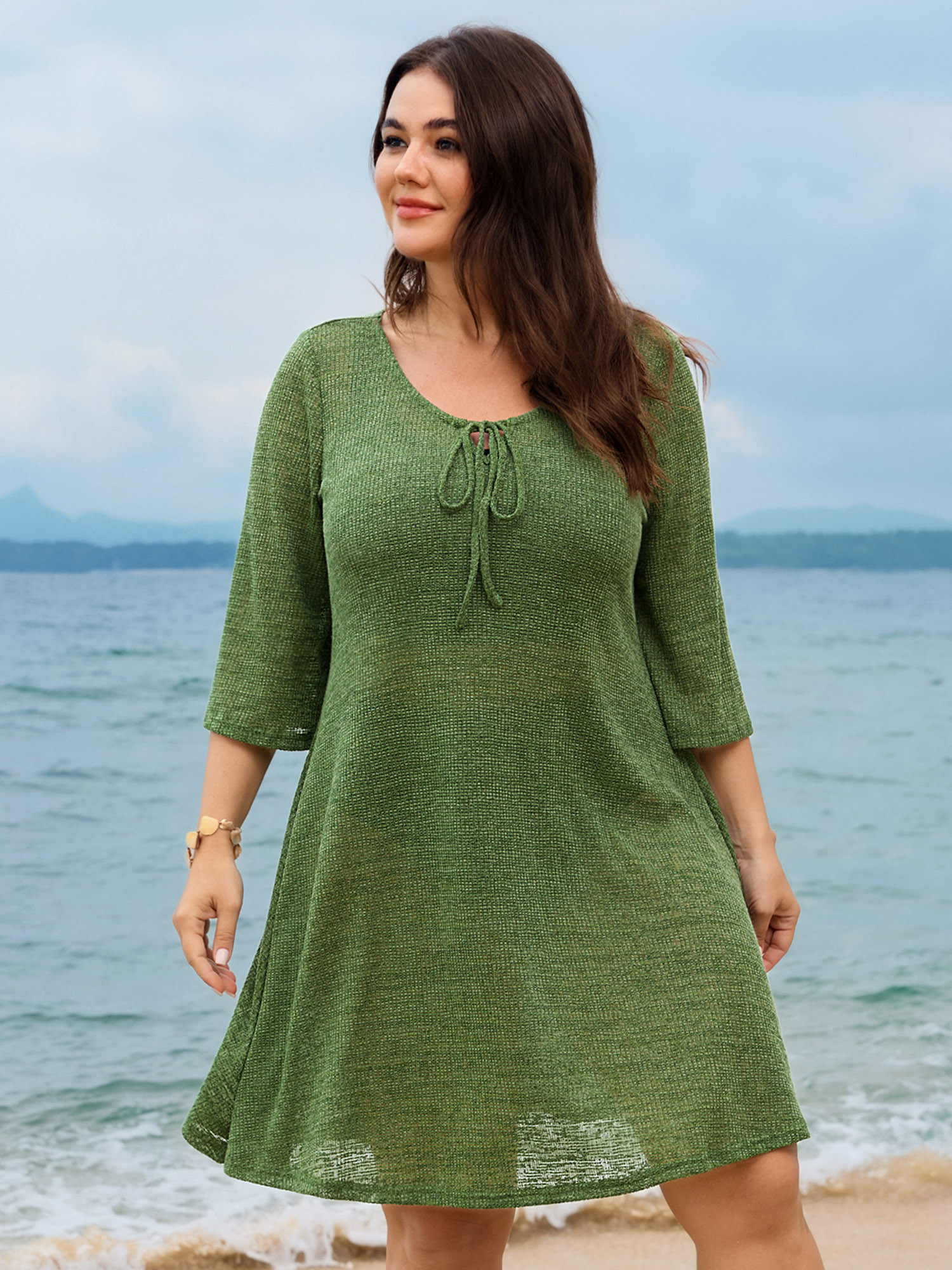 BloomChic Women's Plus Size Plain Textured Keyhole Neckline Knit Mini Dress Truegreen Vacation Knee Length Lace-Up Round Neck 12/L