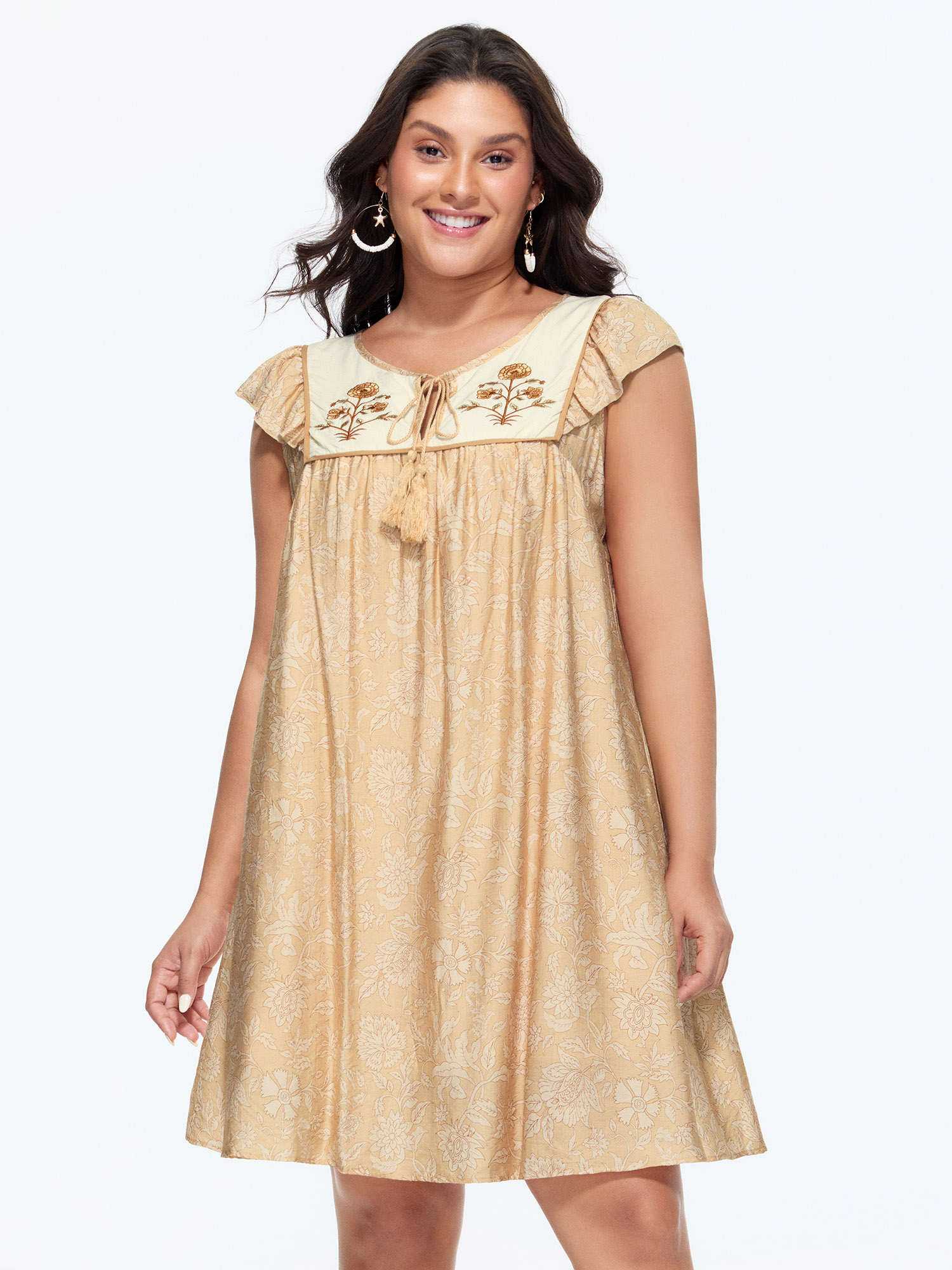 BloomChic Women's Plus Size Floral Embroidered Color Contrast Mini Dress Apricot Floral Maxi Vacation Tassels 10/M