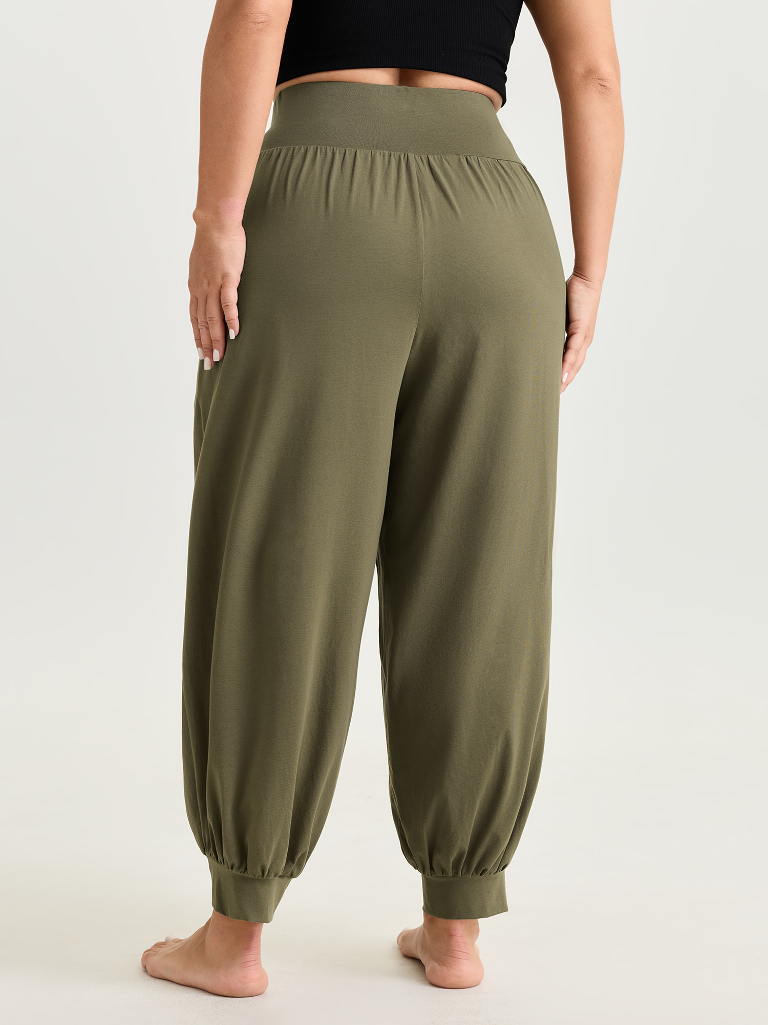 Side view of BloomChic Women's Plus Size Cotton Stretchy Wide Waistband Jogger Lounge Bottoms ArmyGreen Cropped 26/4X