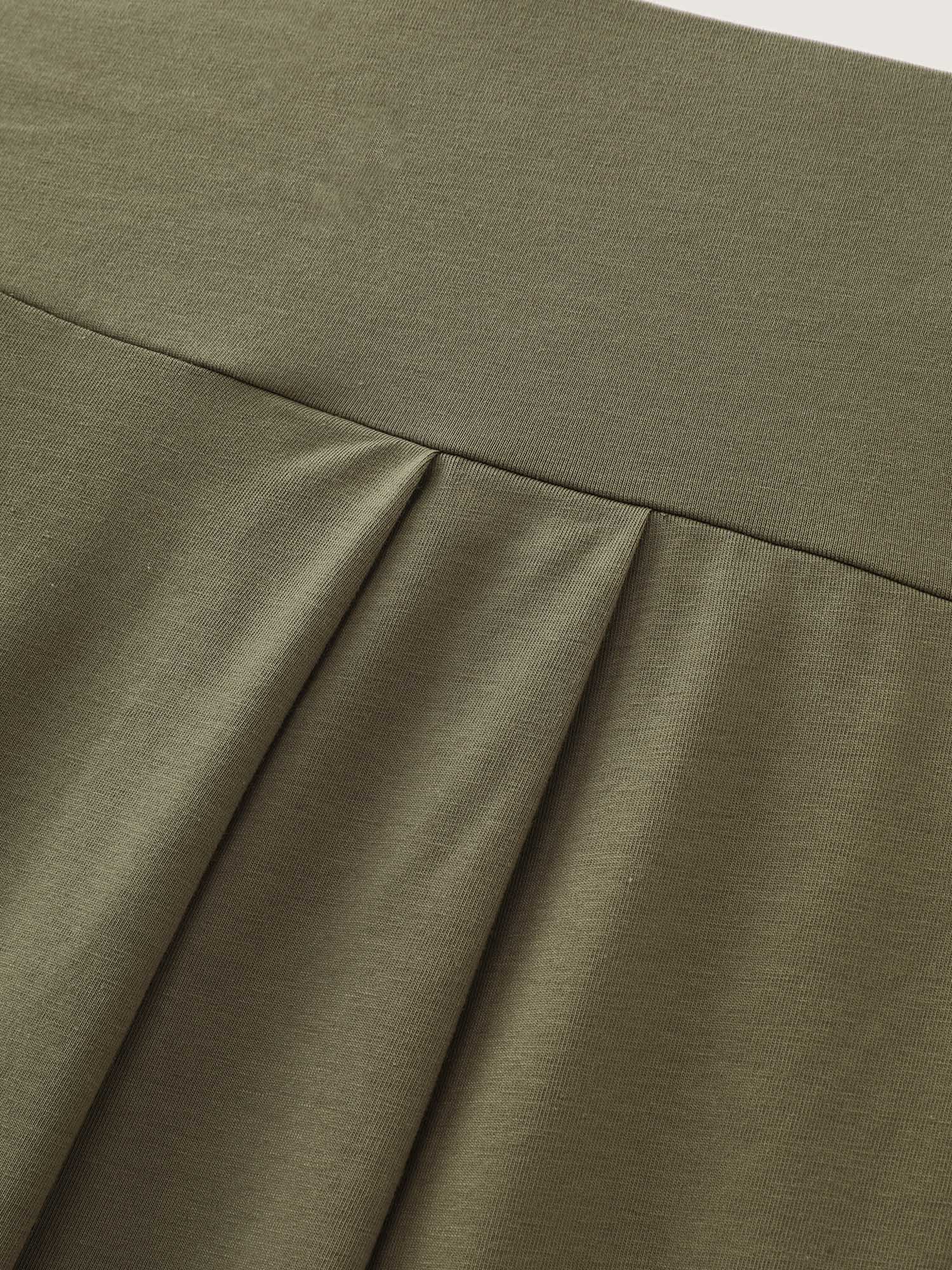 Side view of BloomChic Women's Plus Size Cotton Stretchy Wide Waistband Jogger Lounge Bottoms ArmyGreen Cropped 26/4X
