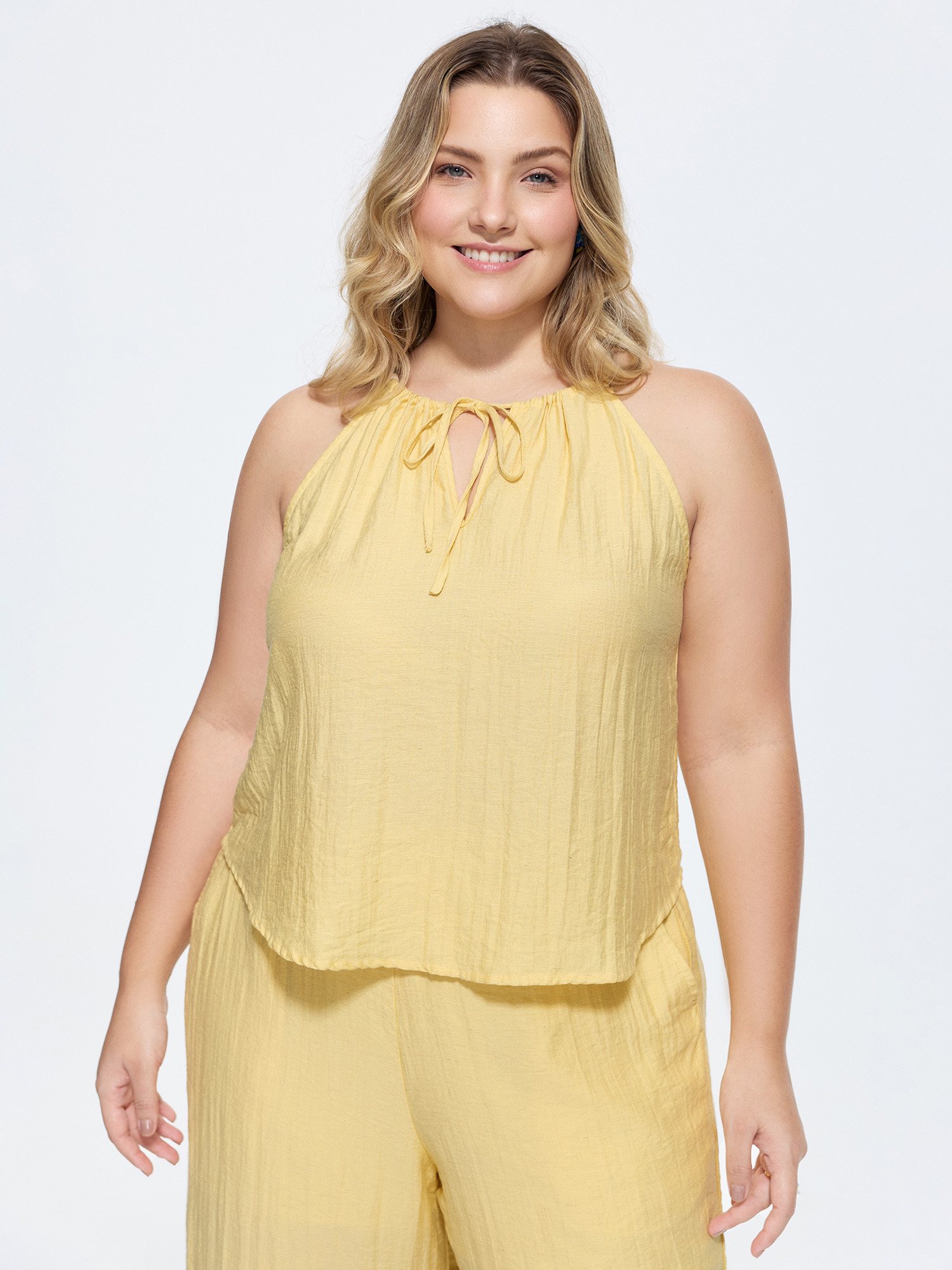 BloomChic Plus Size Linen Blend Halter Neckline Tank Top - Women's Ditsy Floral Square Neck Comfort Waist Fit Sleeveless Boho Tank Tops Camis 14/M