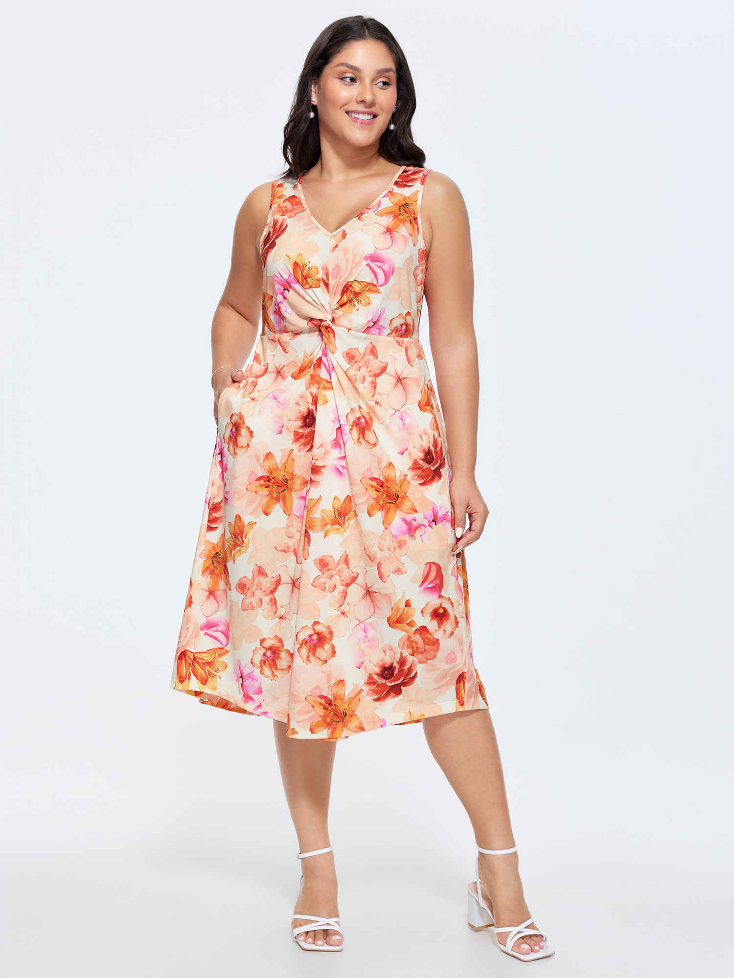 BloomChic Women's Plus Size Floral Print Waist-Defining Midi Dress OrangeRed Floral Maxi Everyday-Elegant Twist 10/M