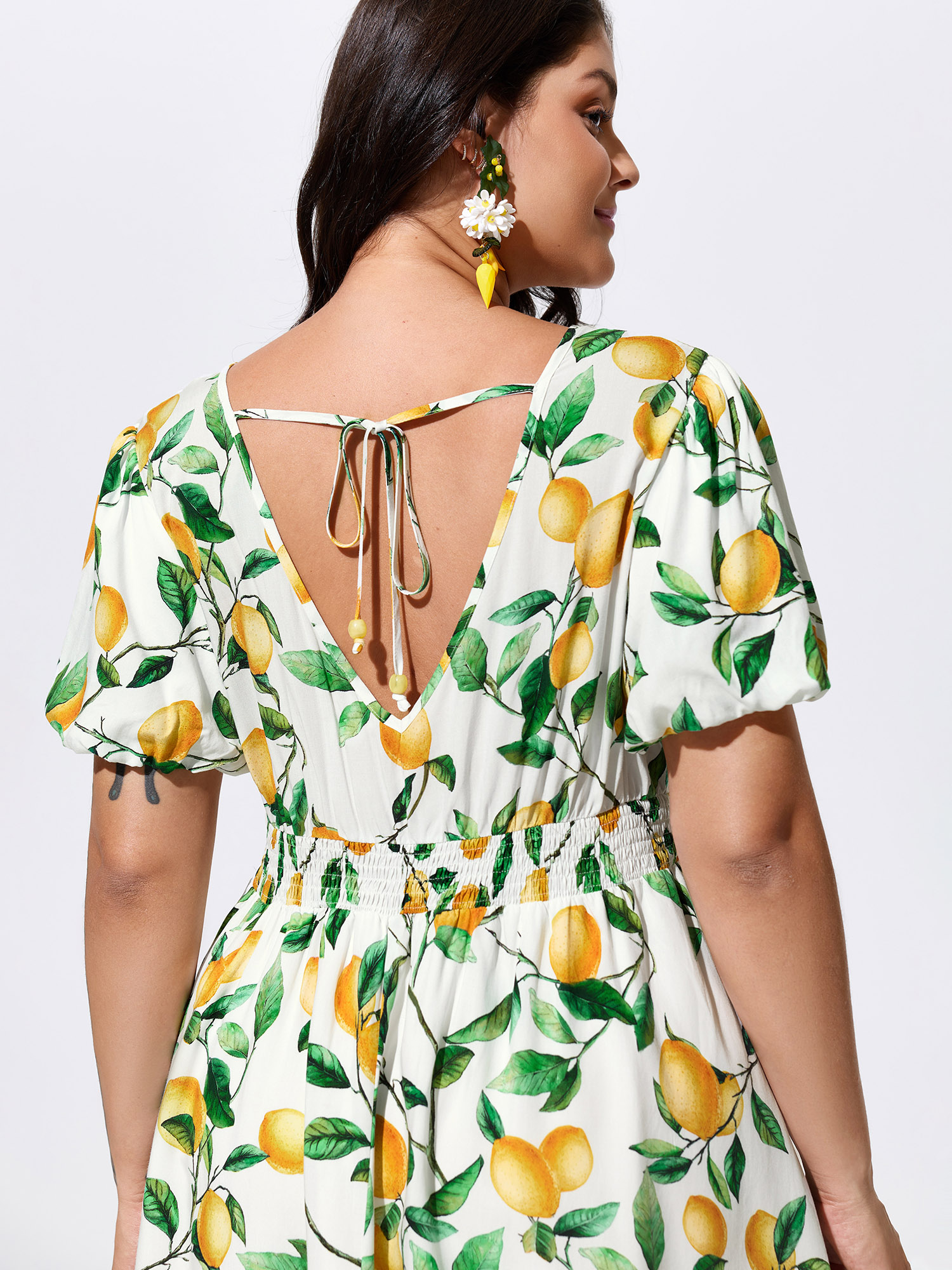 BloomChic Plus Size Supersoft Lemon Print Shirred Waist Mini Dress - Curve Ladies WhiteSmoke Boho Short sleeve Fruit Side Pocket Daily Dresses 16/L