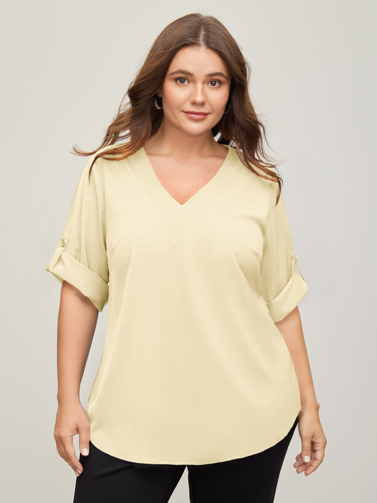 BloomChic Women's Plus Size V Neck Plain Pleated Tab Sleeve Blouse Beige Solid Office 3/4 Sleeve V-Neck 12/L