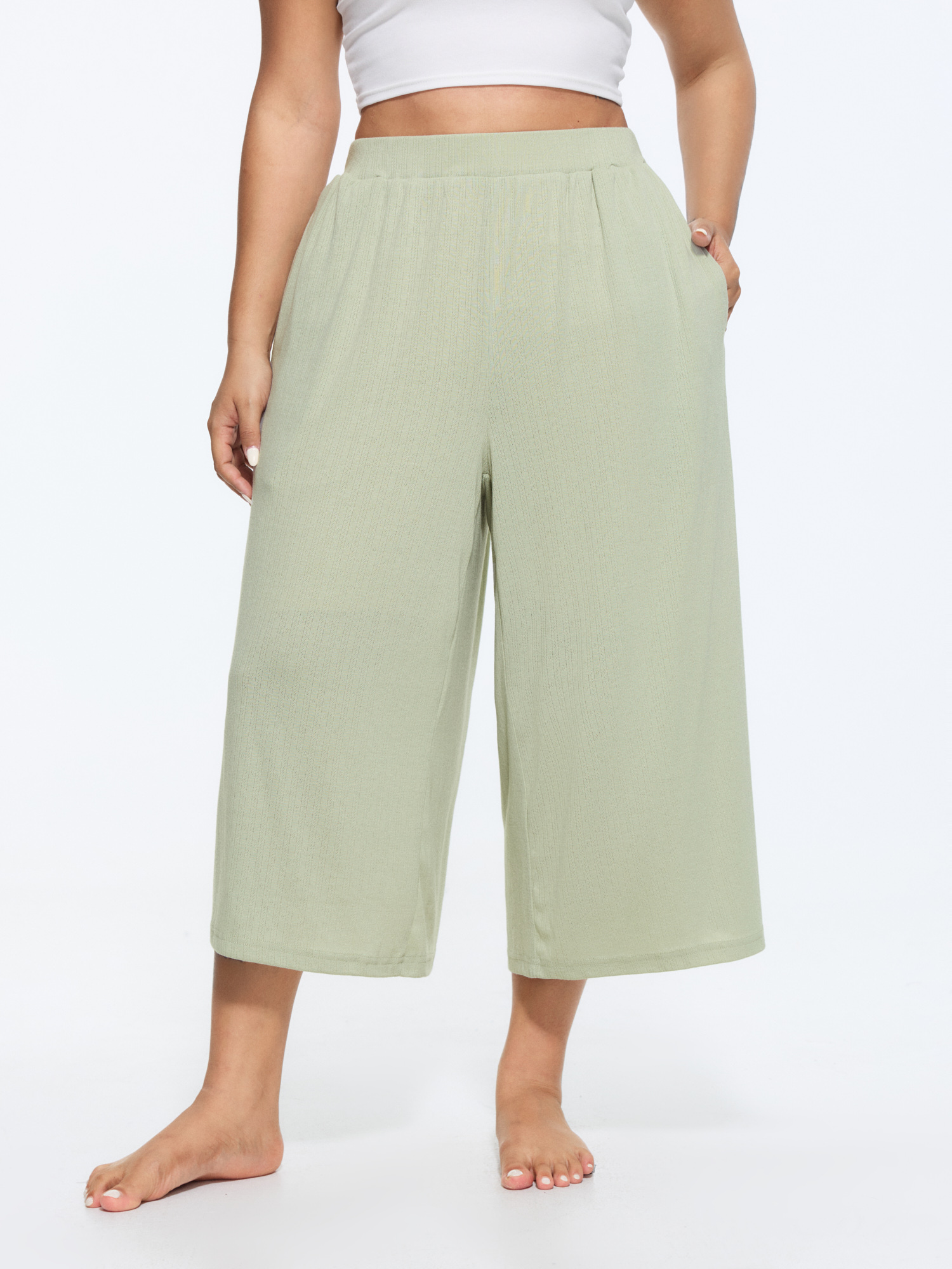 BloomChic Women's Plus Size Supersoft Cropped Lounge Bottoms DimGray 26/4X-image-48352021086378