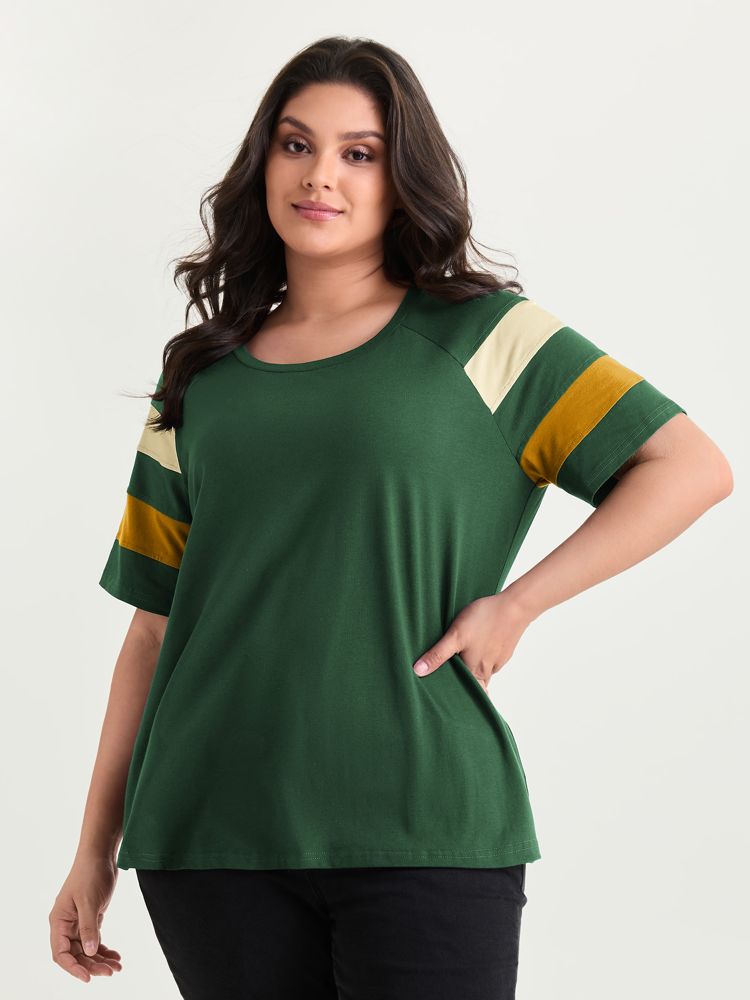 BloomChic Women's Plus Size Supersoft Colorblock Sleeve Round Neck T-Shirt DarkGreen Solid Everyday-Casual Short sleeve Round Neck 10/M
