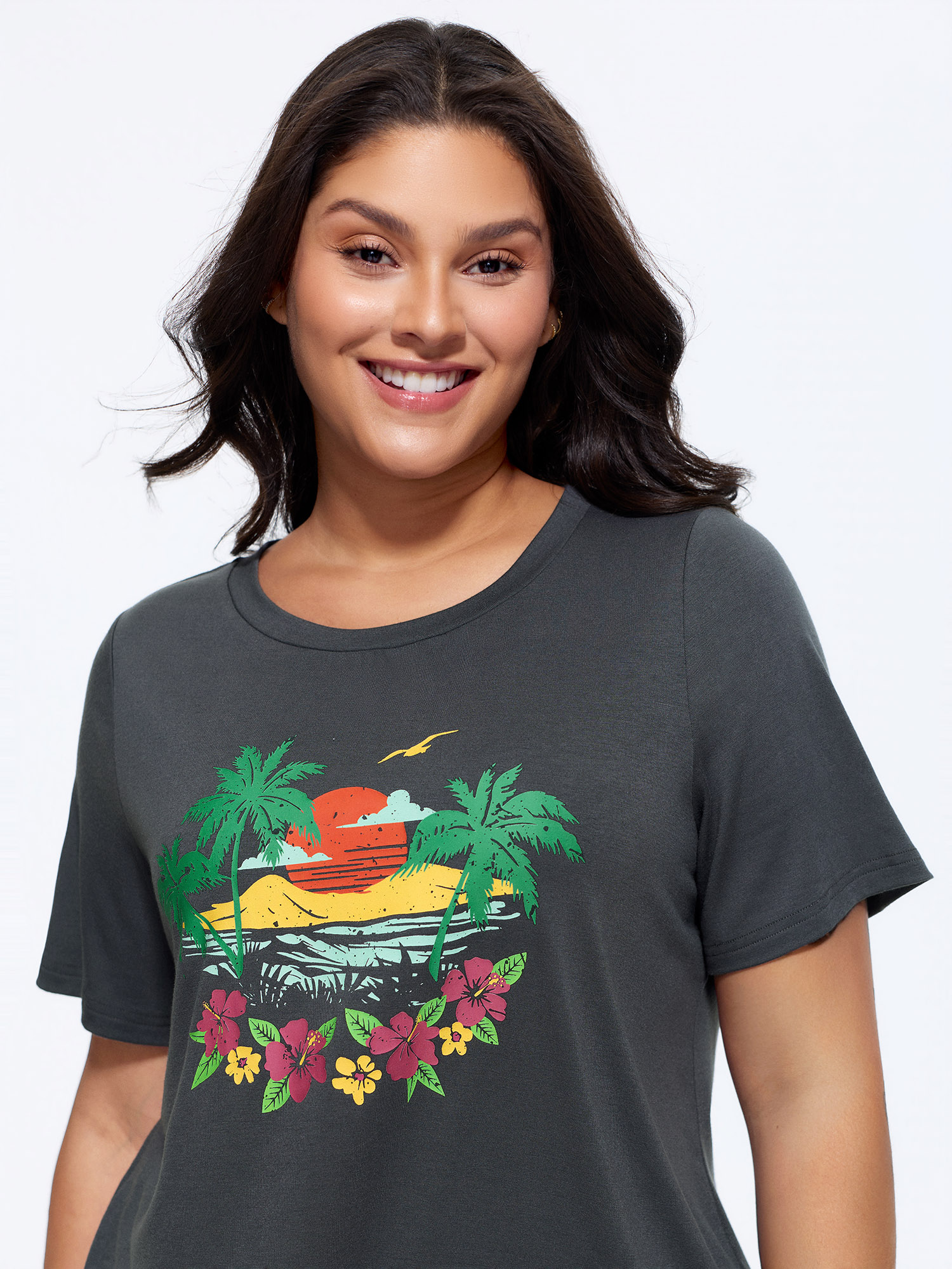 BloomChic Women's Plus Size Supersoft Island Print T-Shirt DimGray Solid Everyday-Casual Short sleeve Round Neck 26/4X