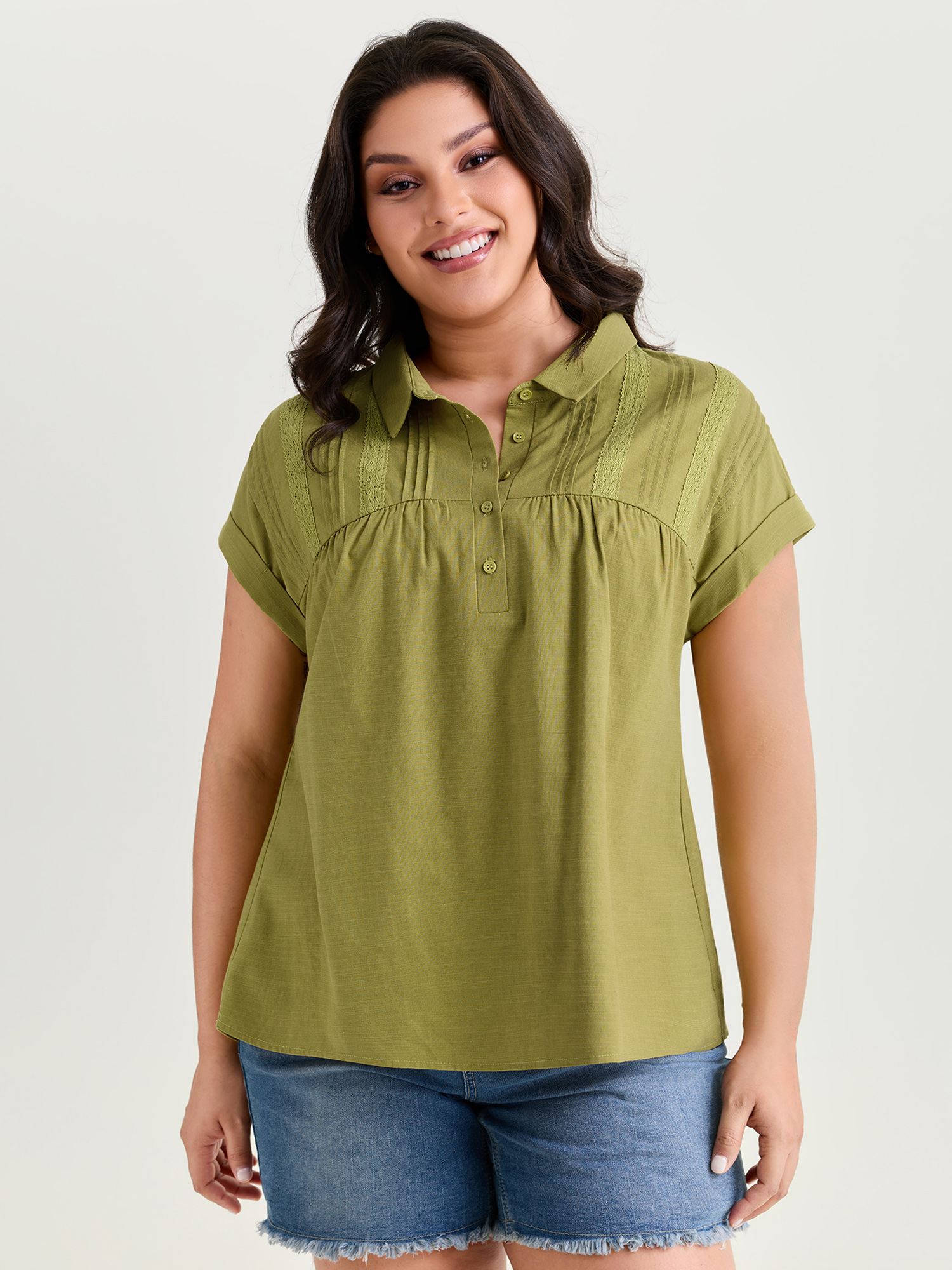 BloomChic Women's Plus Size Collared Plain Pleated Half-Placket Blouse Olive Solid Everyday-Casual Short sleeve Collared Neck 10/M