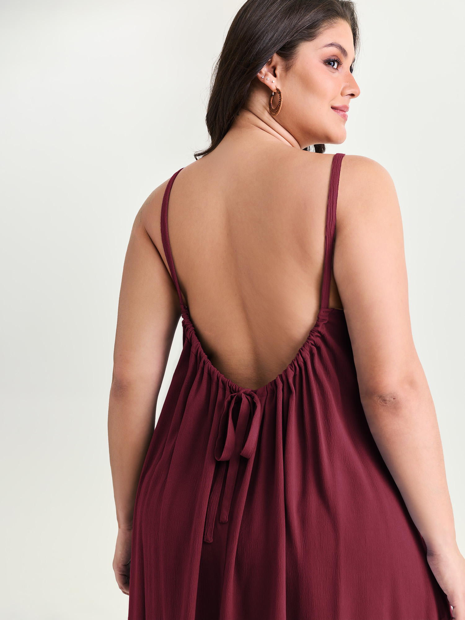 BloomChic Women's Plus Size Backless Flowy Cami Plain Midi Dress Denimburgundy Solid Midi Vacation Ruched 10/M