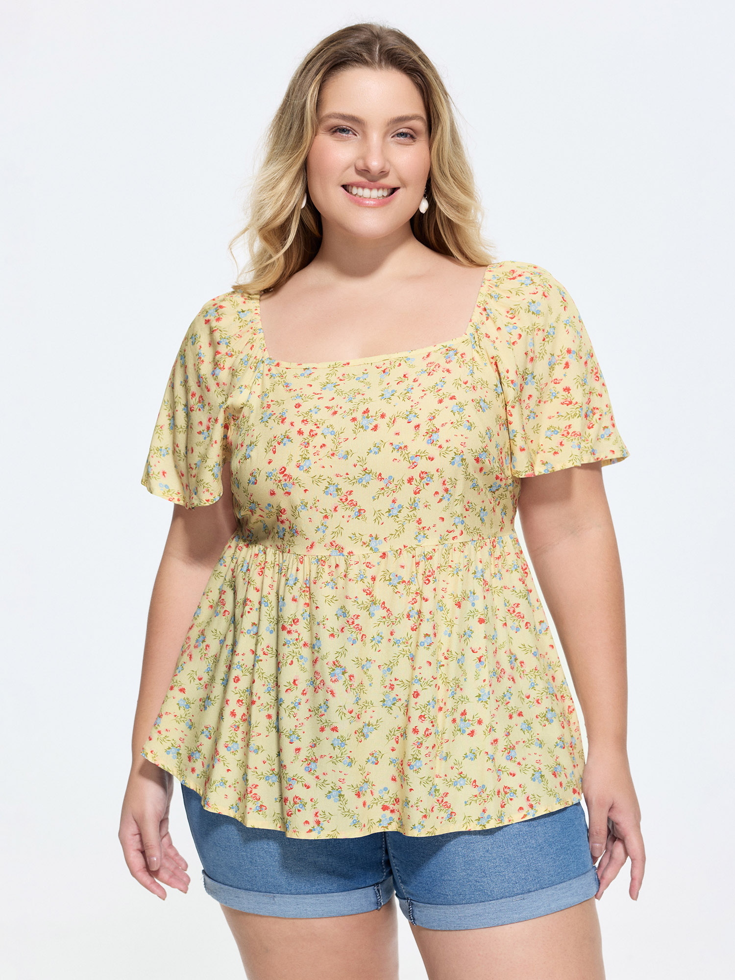 BloomChic Women's Plus Size Supersoft Floral Print Fit And Flare Blouse Multicolor Ditsy Floral Everyday-Casual Short sleeve Square Neck 10/M