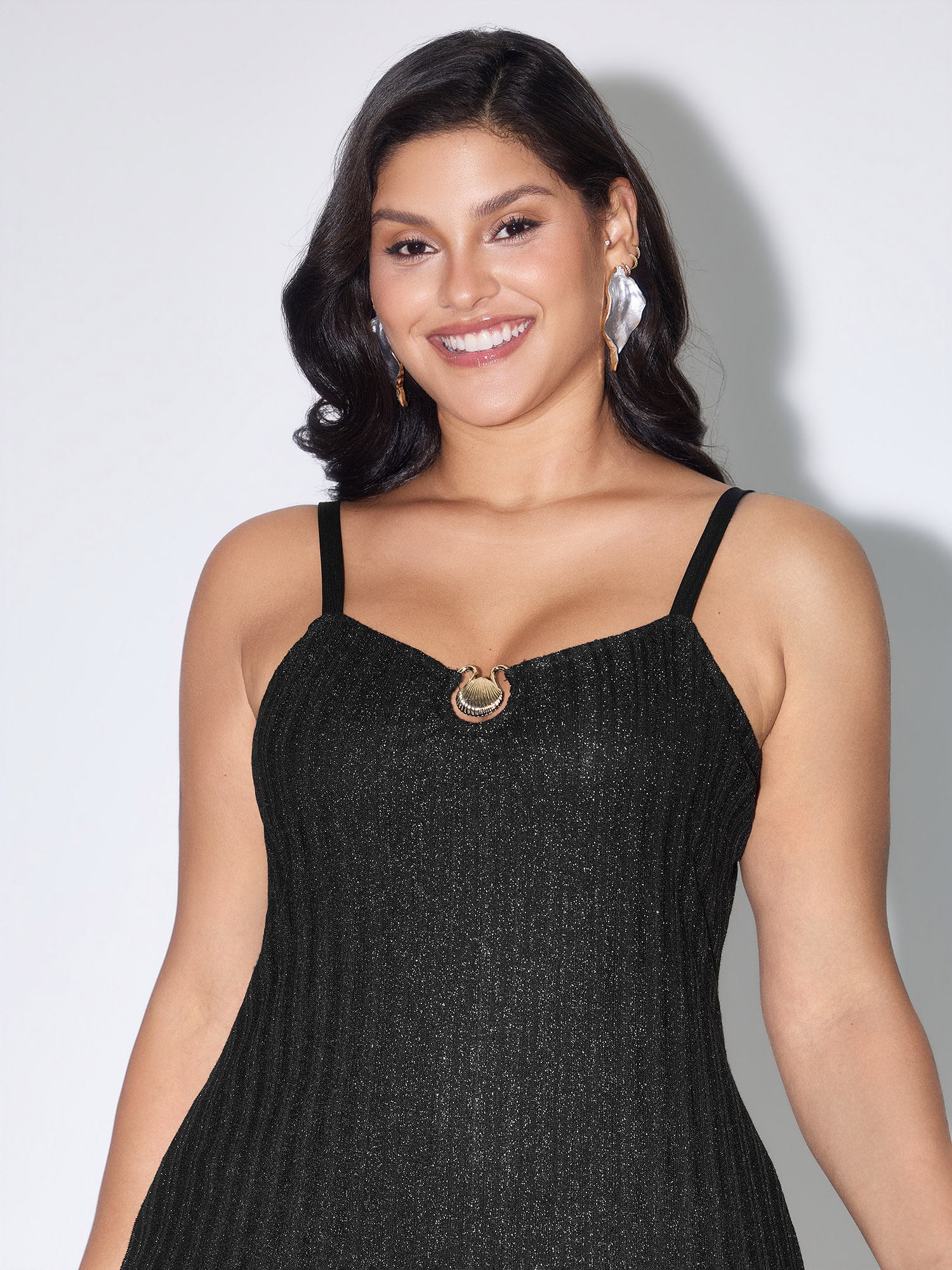Side view of BloomChic Women's Plus Size Shimmer Ribbed Gold Charm Detail Midi Dress Black Party Maxi Sweetheart Neck 30/6X
