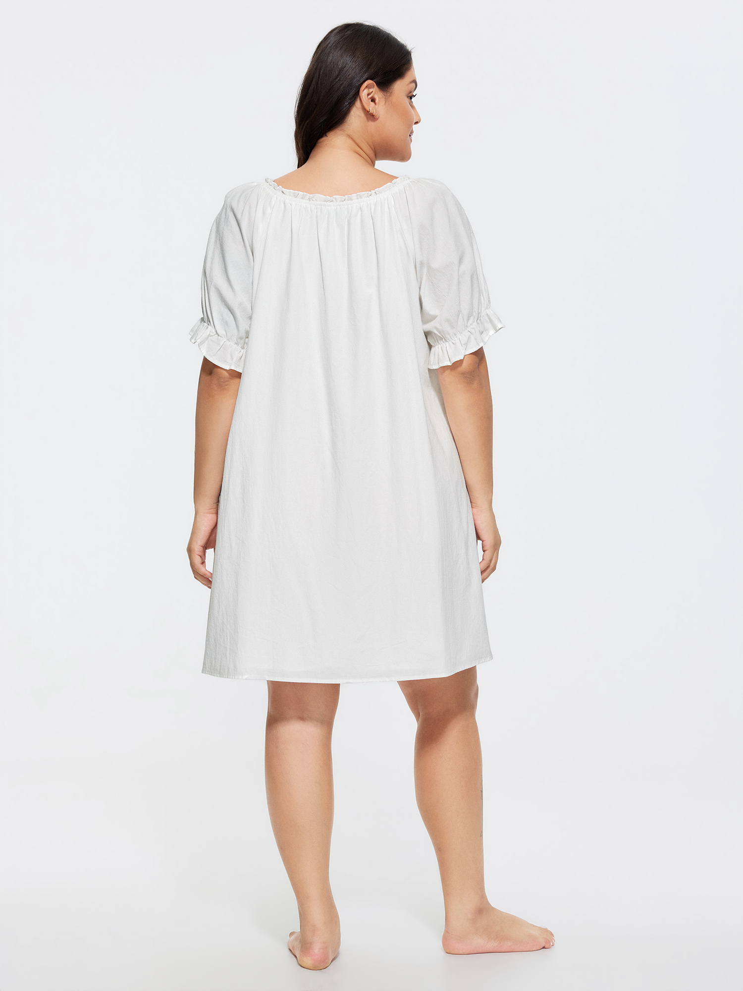 Side view of BloomChic Women's Plus Size Cotton Plain Stretchy Cuff Sleeve Lounge Dress Originalwhite not graphics Knee Length 12/L