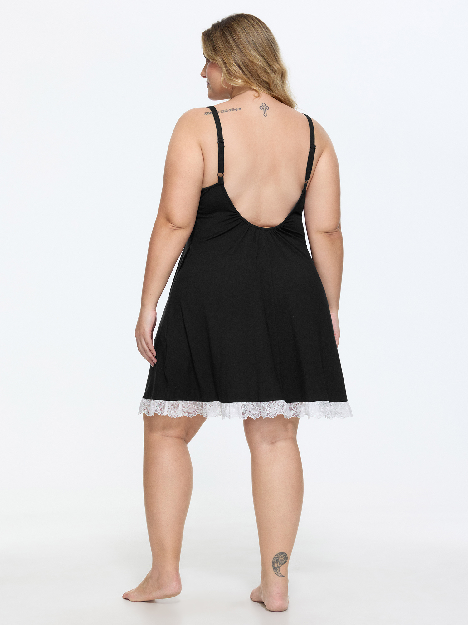 Side view of BloomChic Women's Plus Size Supersoft Stretchy Lace Color Contrast Night Gown Black Sleeveless Mini Deep V-Neck 26/4X