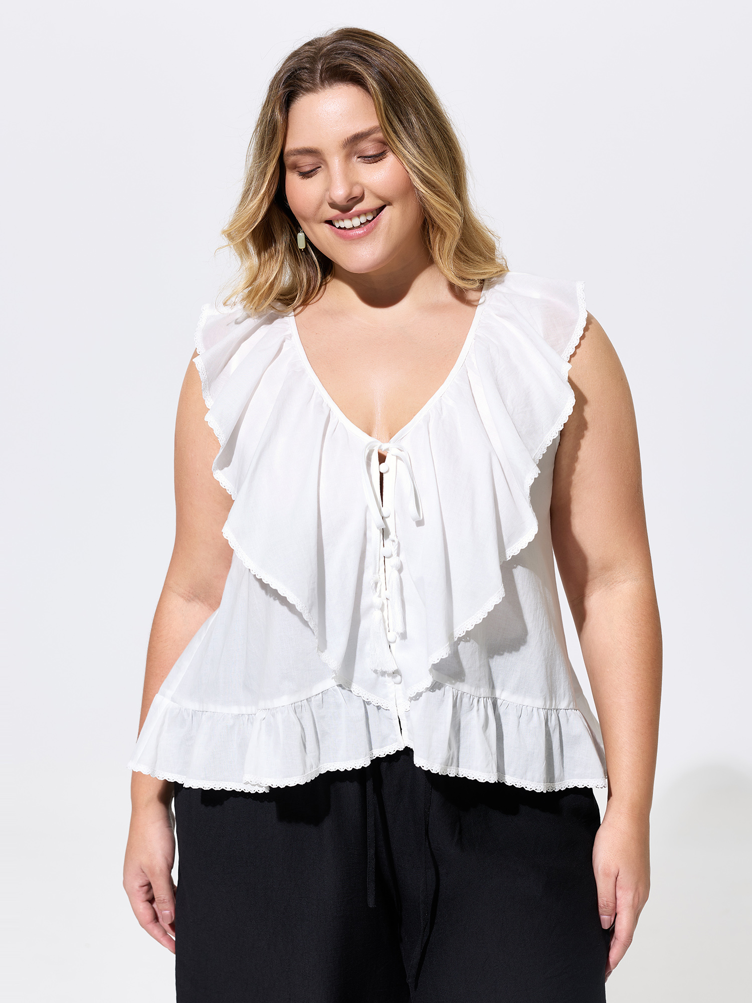 BloomChic Women's Plus Size Cotton Ruffled Edges Tassel Plain Blouse Originalwhite Solid Vacation Sleeveless V-Neck 10/M
