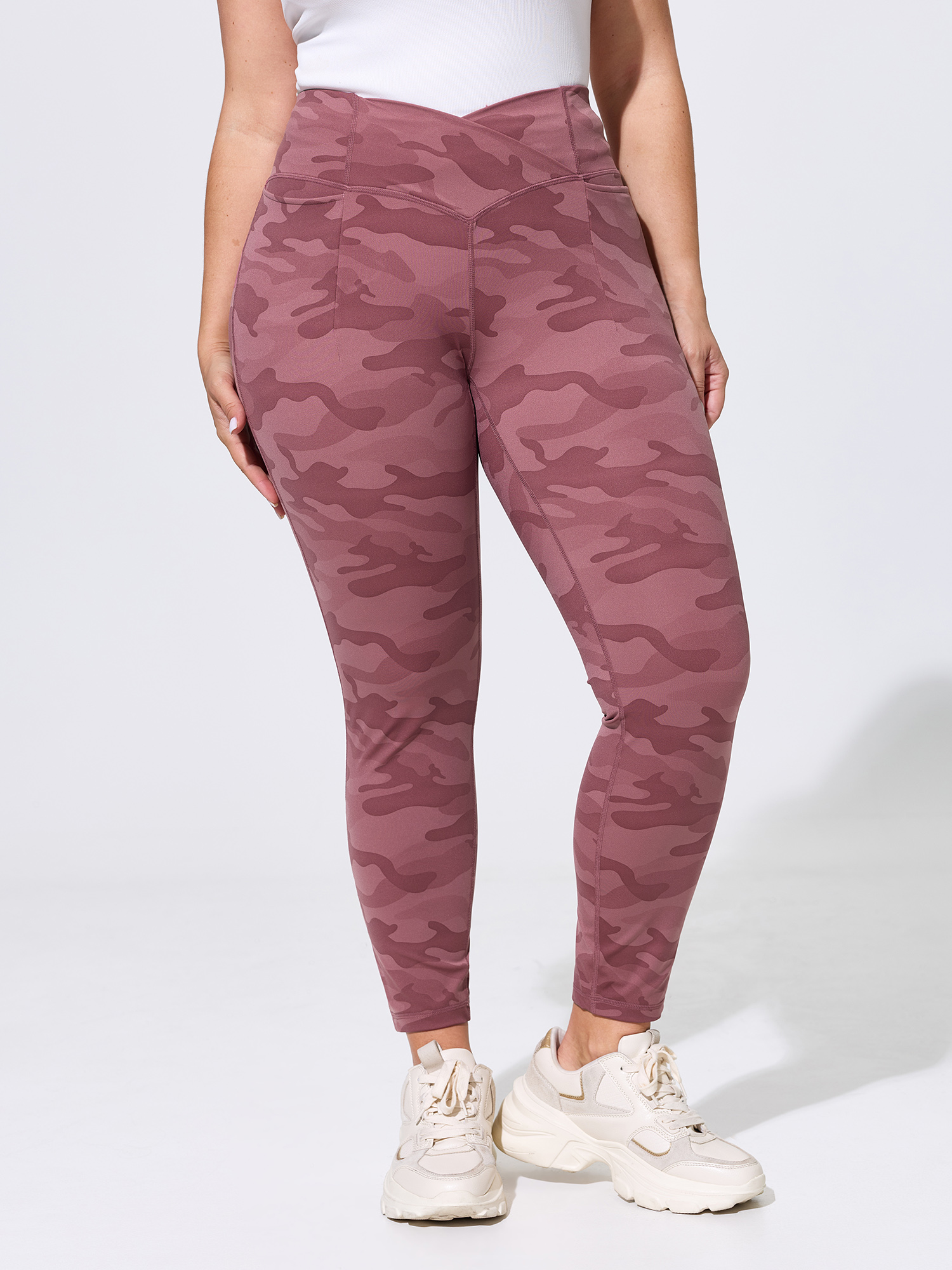 BloomChic Women's Plus Size Stretchy Floral Print Overlap Waist Leggings Rouge Skinny fit Mid Rise 10/M