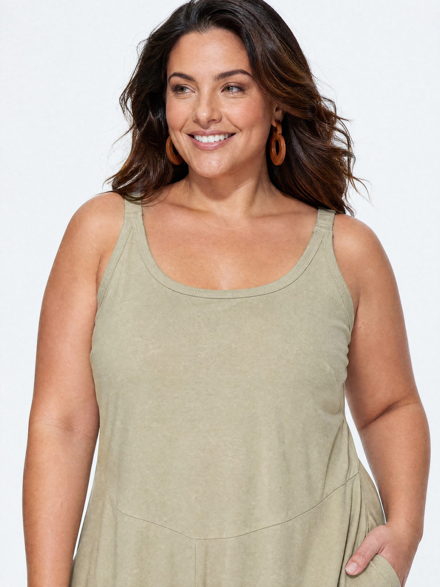 Side view of BloomChic Women's Plus Size Cotton Sleeveless Wide-Leg Jumpsuit Champagne Casual 12/L
