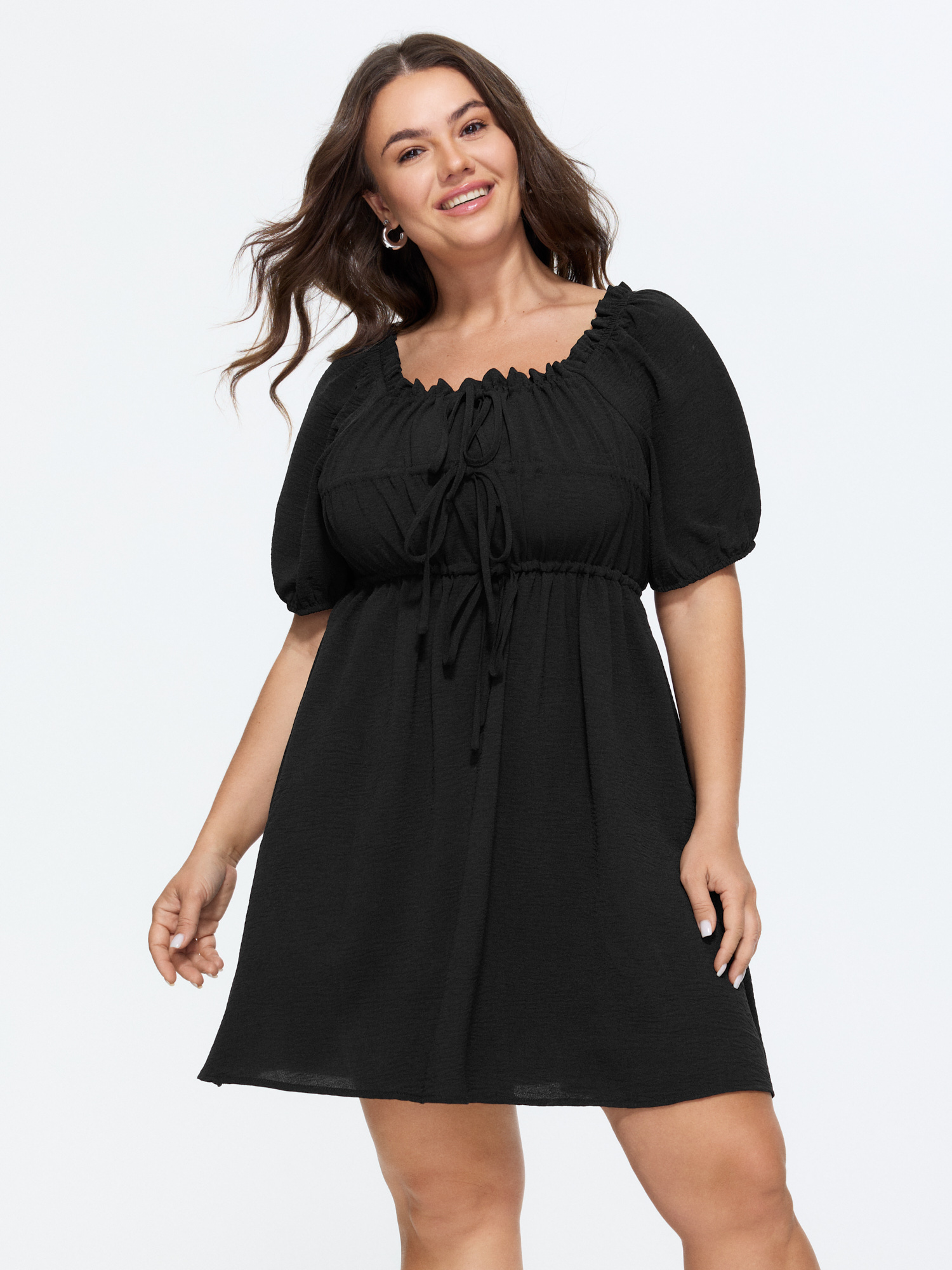 BloomChic Women's Plus Size Adjustable Drawstring Tie Front Plain Mini Dress Black Solid cropped Everyday-Casual Ruched 10/M