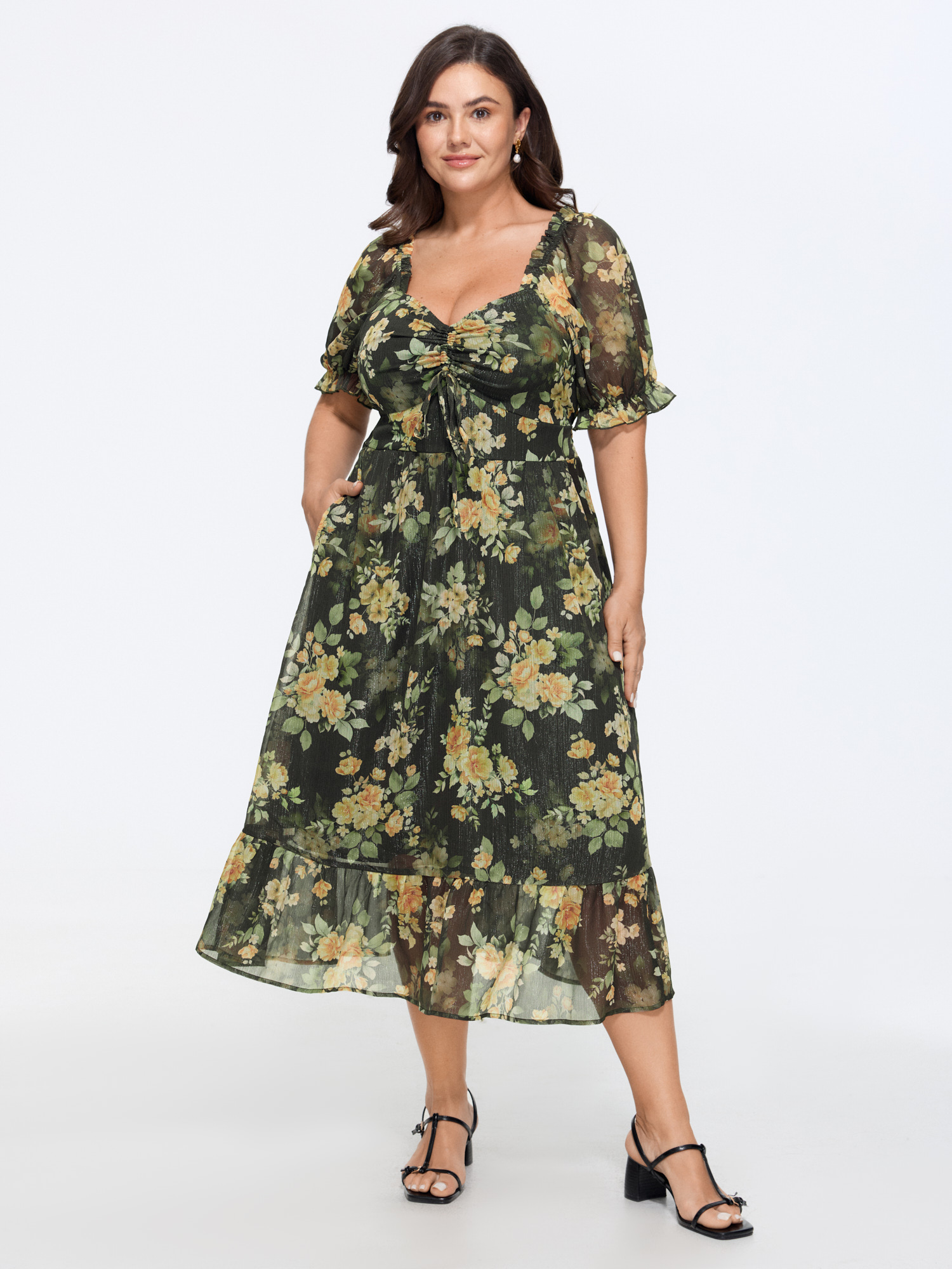 BloomChic Women's Plus Size Floral Print Puffy Sleeve Midi Dress Black Floral Midi Everyday-Elegant Smocked 14-16/1X