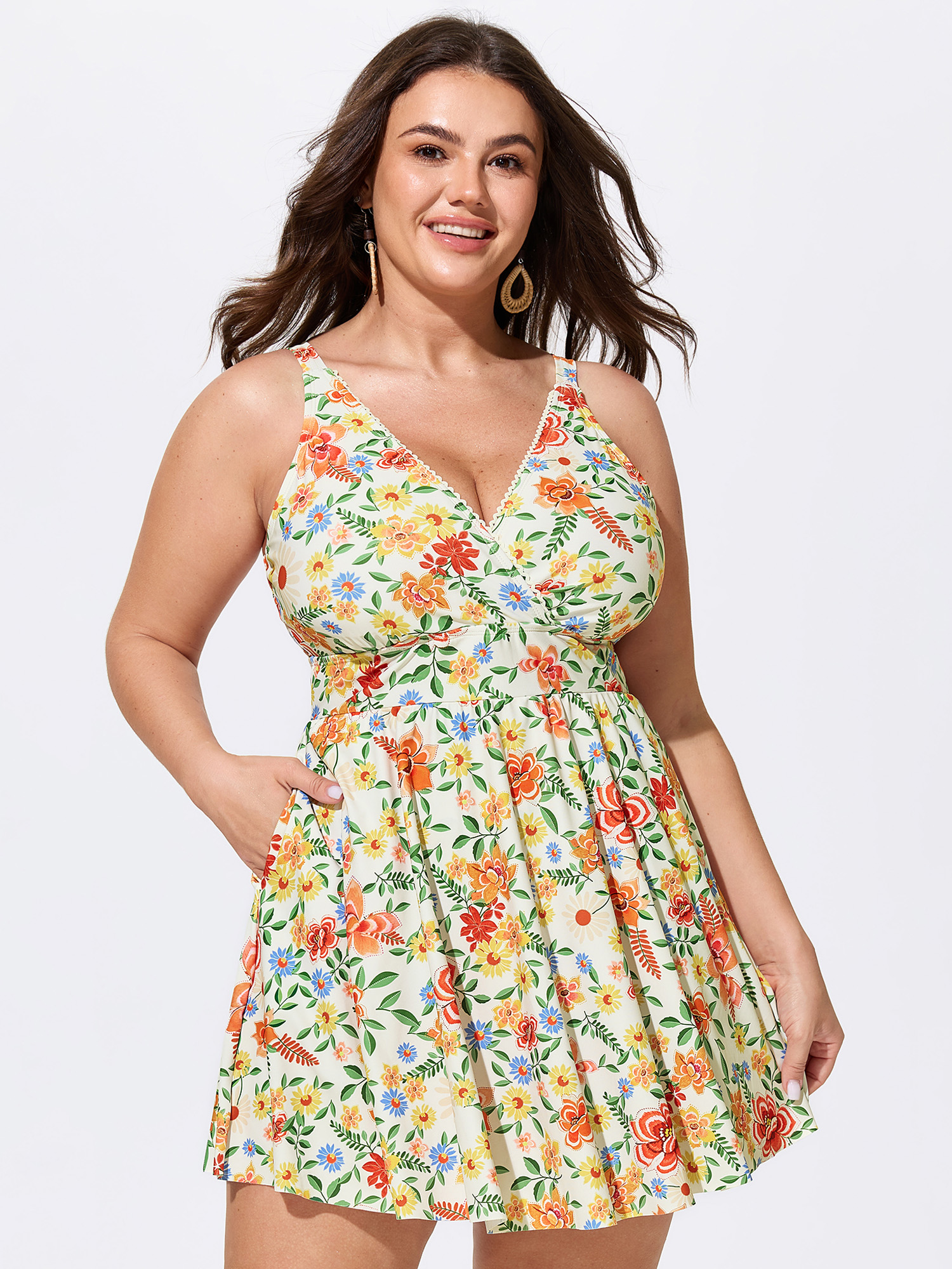 BloomChic Women's Plus Size Floral Print Pockets Sleeveless Swim Dress Beige Floral Patchwork Stay-Put Hem Detail 18-20/2X