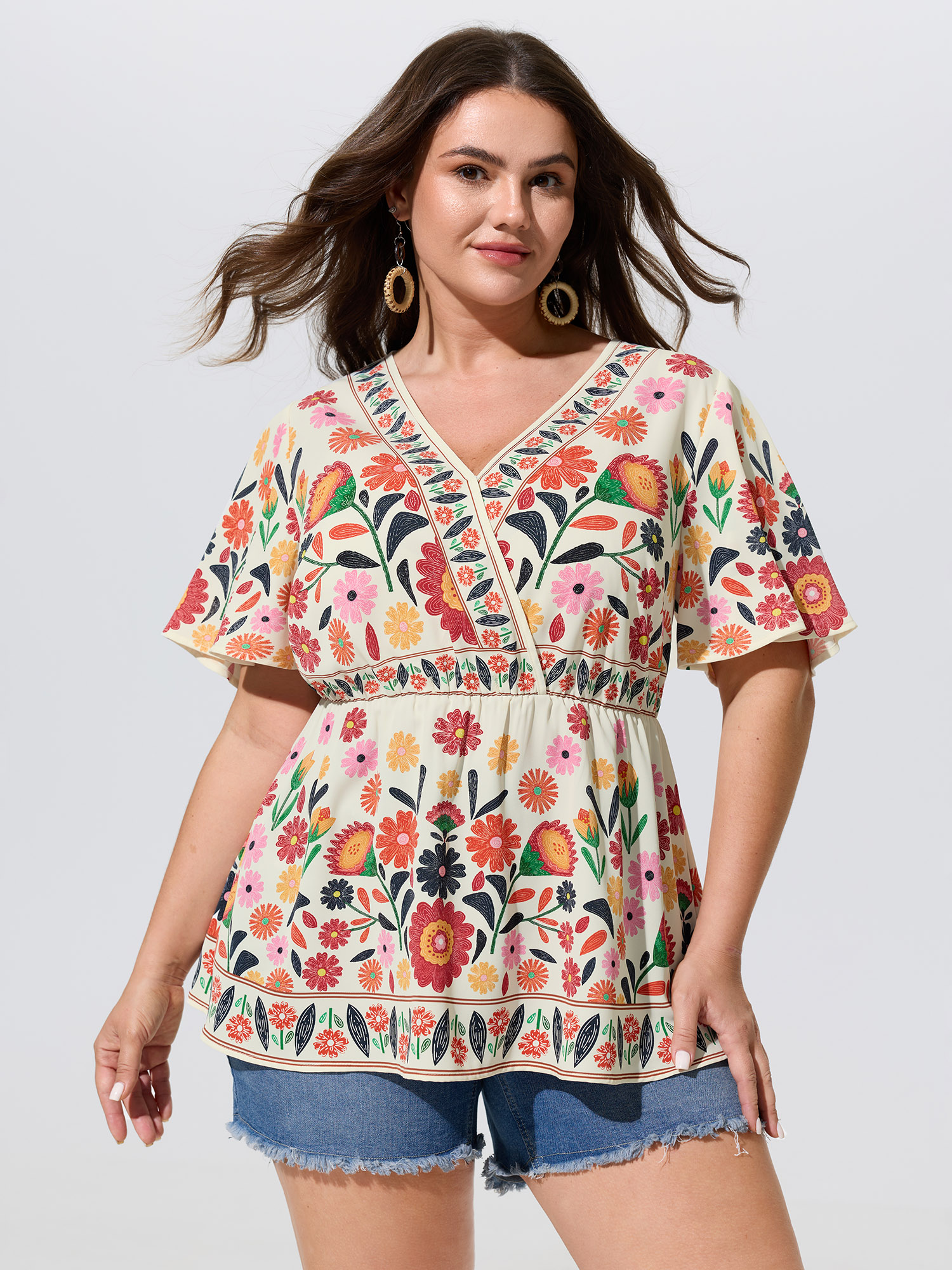 BloomChic Women's Plus Size V Neck Colorful Floral Print Babydoll Blouse Multicolor Floral Vacation Short sleeve V-Neck 22-24/3X