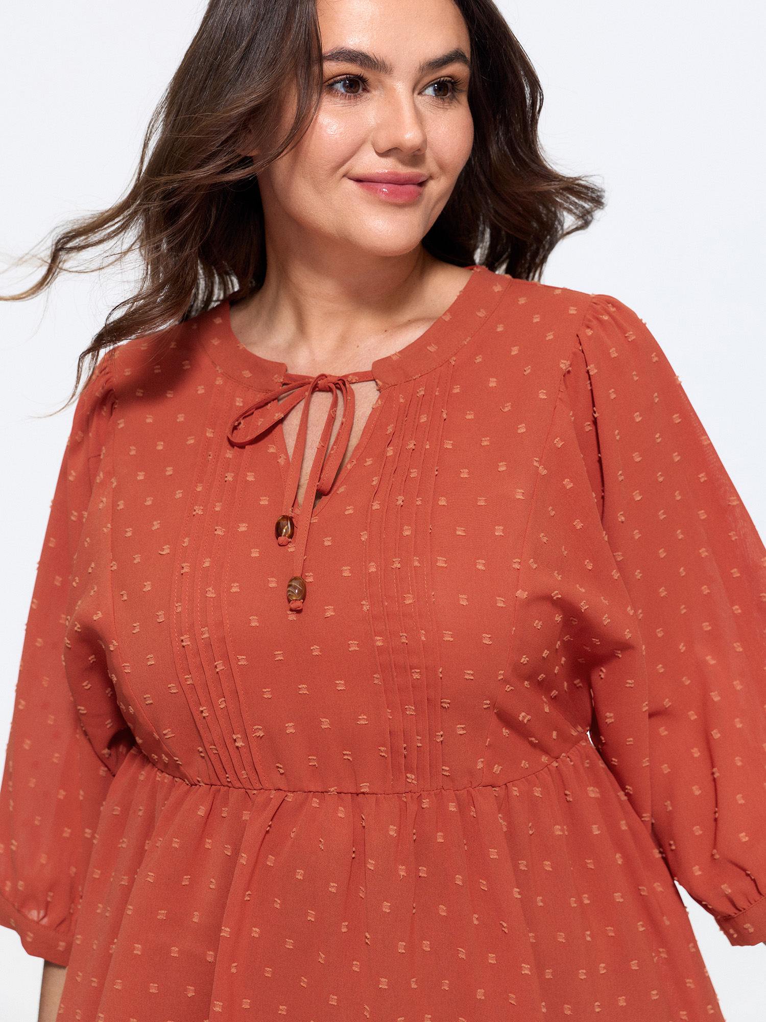 BloomChic Women's Plus Size Textured V‑Neck Tie Front Pleated Blouse Brightorange Solid Everyday-Casual 3/4 Sleeve V-Notch Neck 10/M