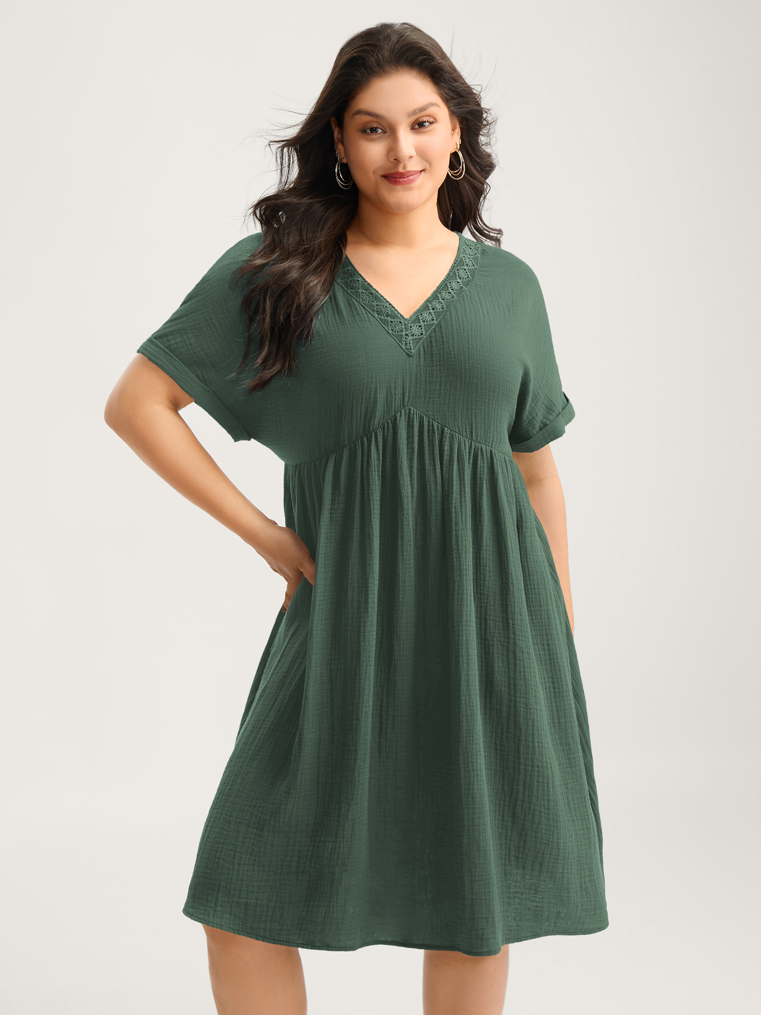 Bloomchic Pure Cotton Lace V-neck Solid Mini Dress In Darkgreen