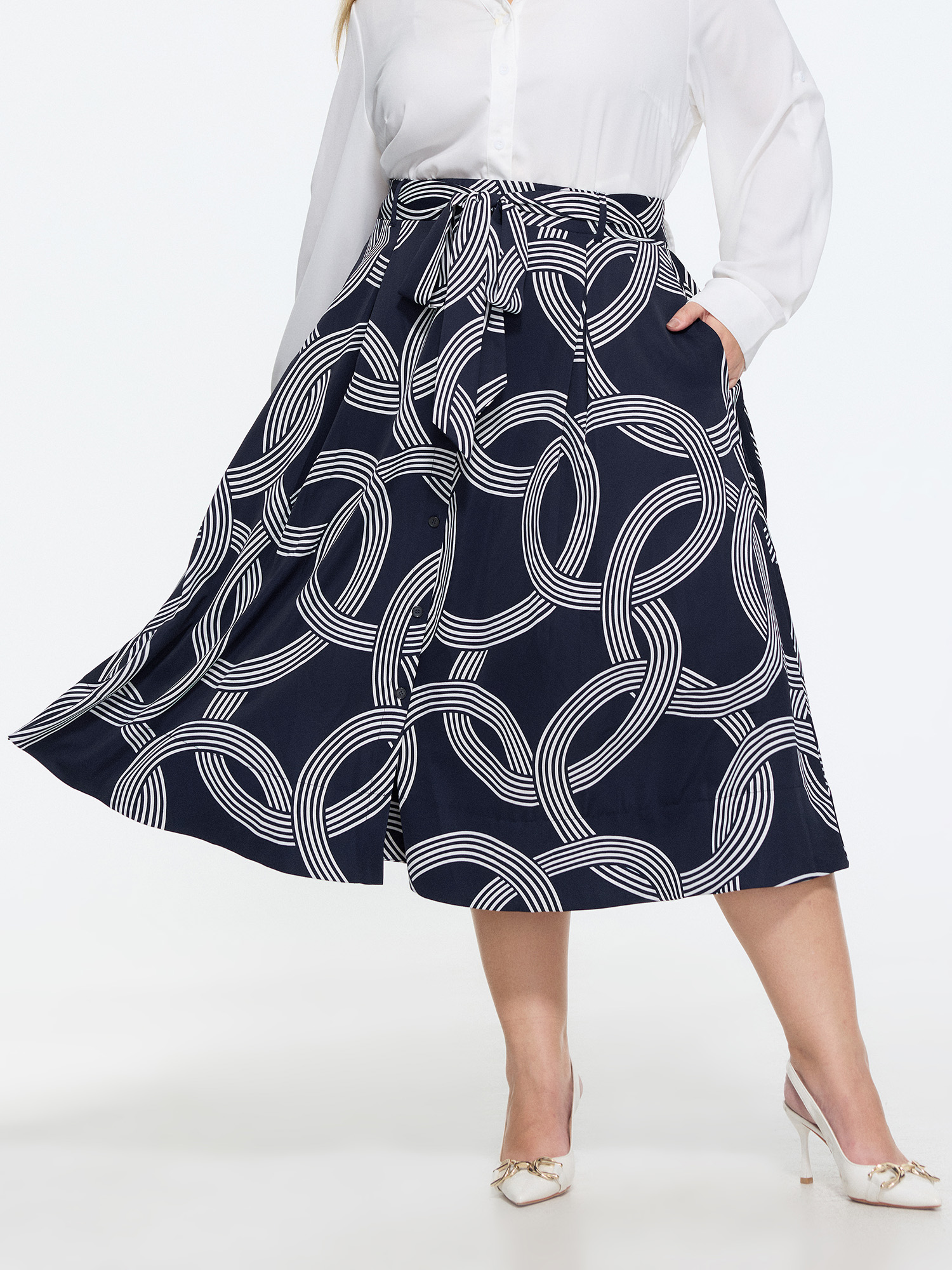 BloomChic Women's Plus Size Abstract Print Waist-Tie Maxi Skirt Indigo Smocked A-line Office 10/M