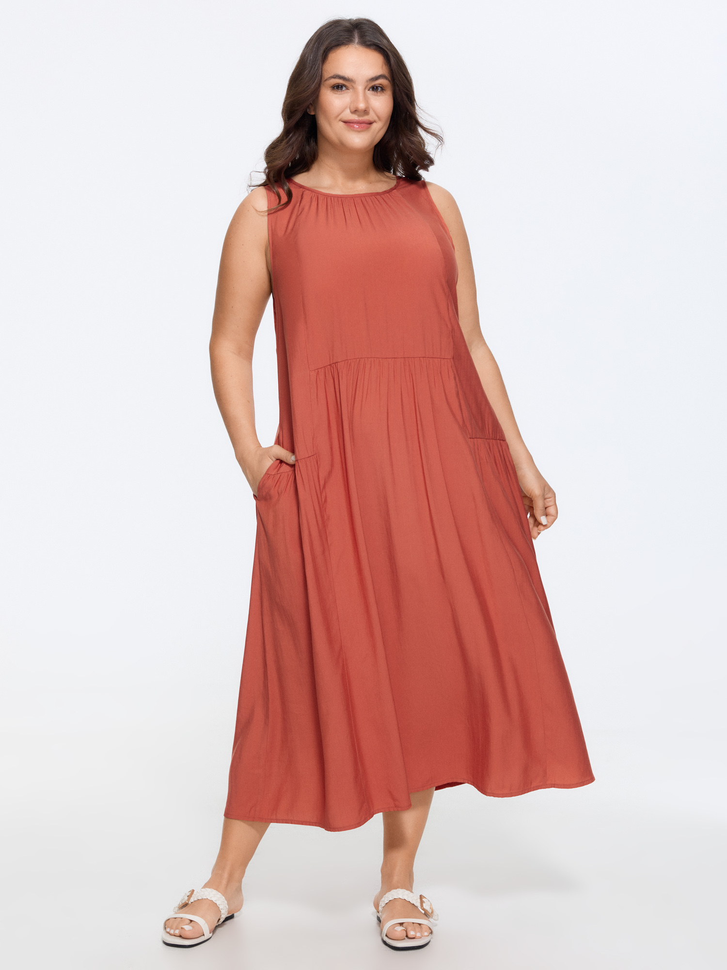 BloomChic Women's Plus Size Solid Round Neck Pocket Sleeveless Midi Dress Rust Solid Midi Everyday-Casual Lace-Up 18-20/2X