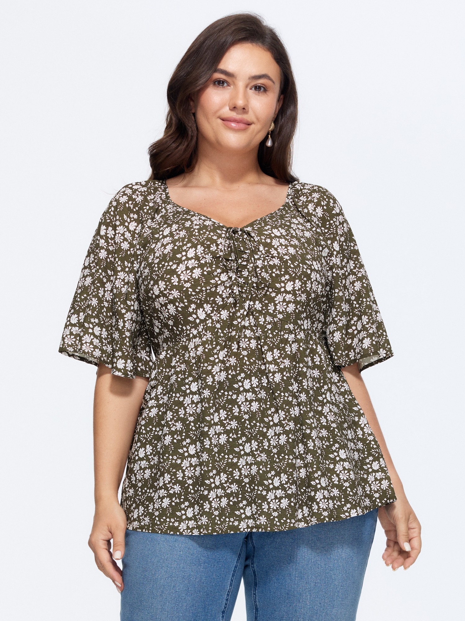 BloomChic Plus Size Bust-Comfort Floral Print Tie Blouse - Women's Moss Floral V-Neck Short sleeve Elegant Blouses 16/L