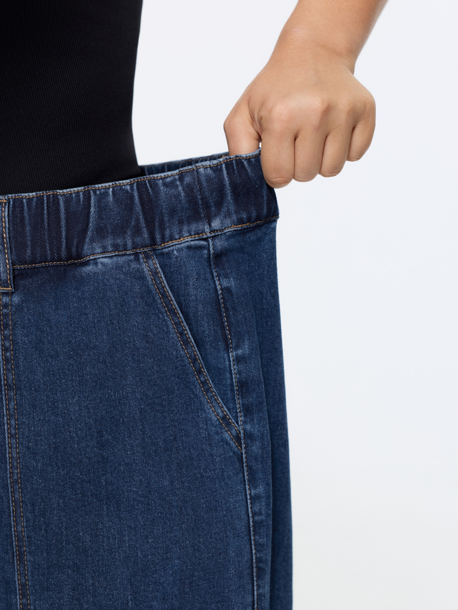 Bloomchic Stretchy Pull-on Wide-leg Jeans In Denimblue
