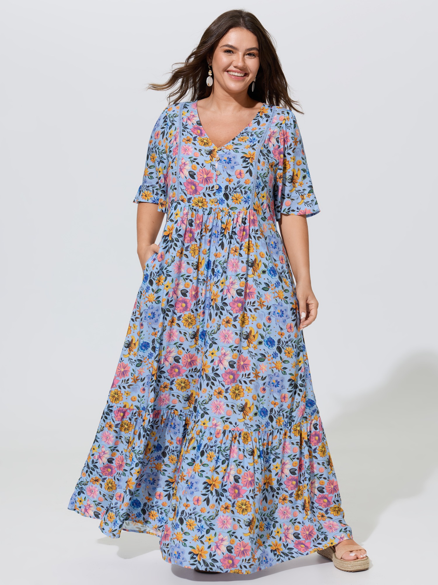 BloomChic Women's Plus Size Rayon Floral Lace Trim Button Maxi Dress LightBlue Floral Longline Vacation Patchwork 10/M
