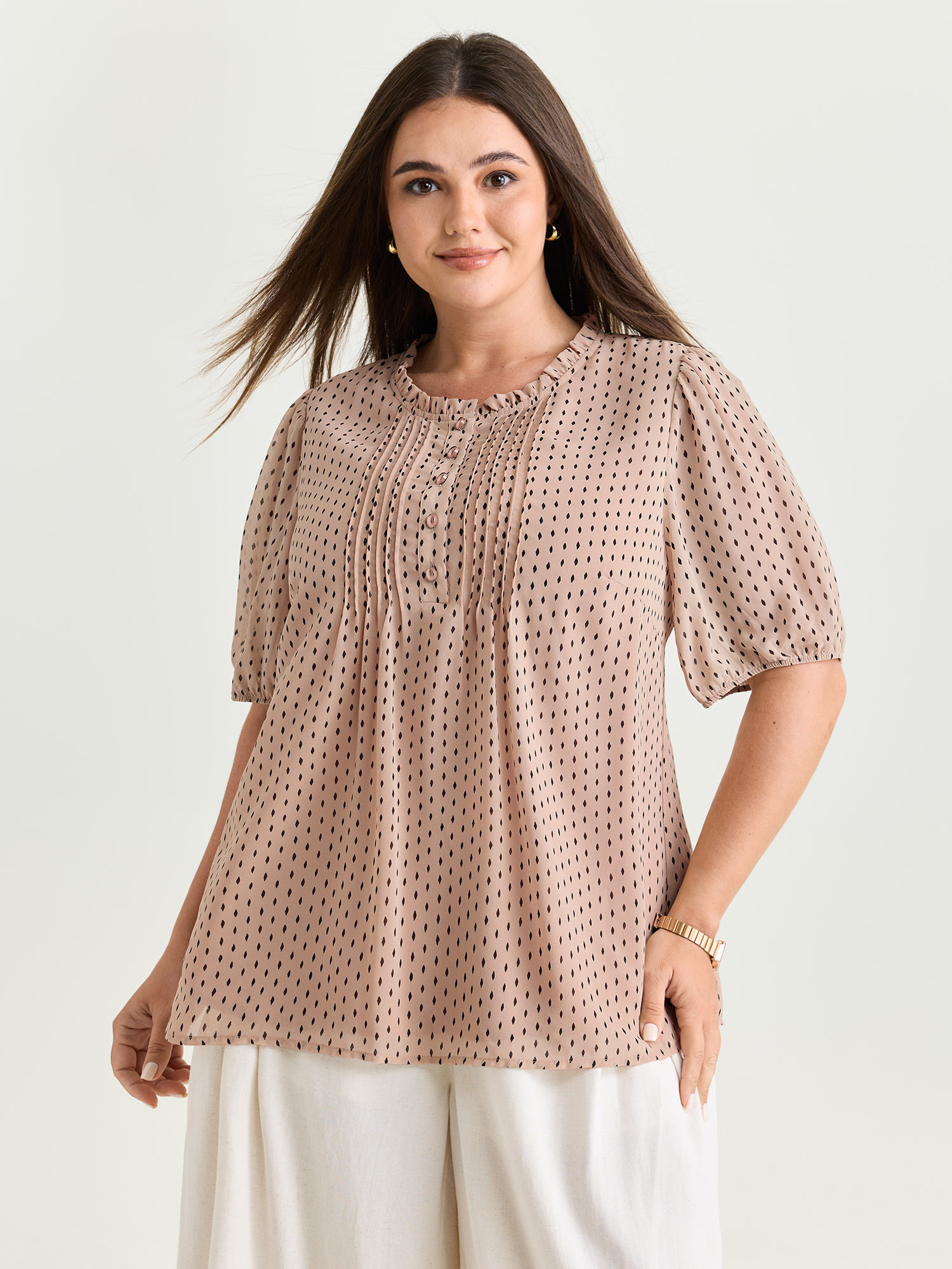BloomChic Women's Plus Size Geometric Print Pleated Ruffled Neck Blouse Lightpink Polka dots Office Short sleeve Round Neck 22-24/3X