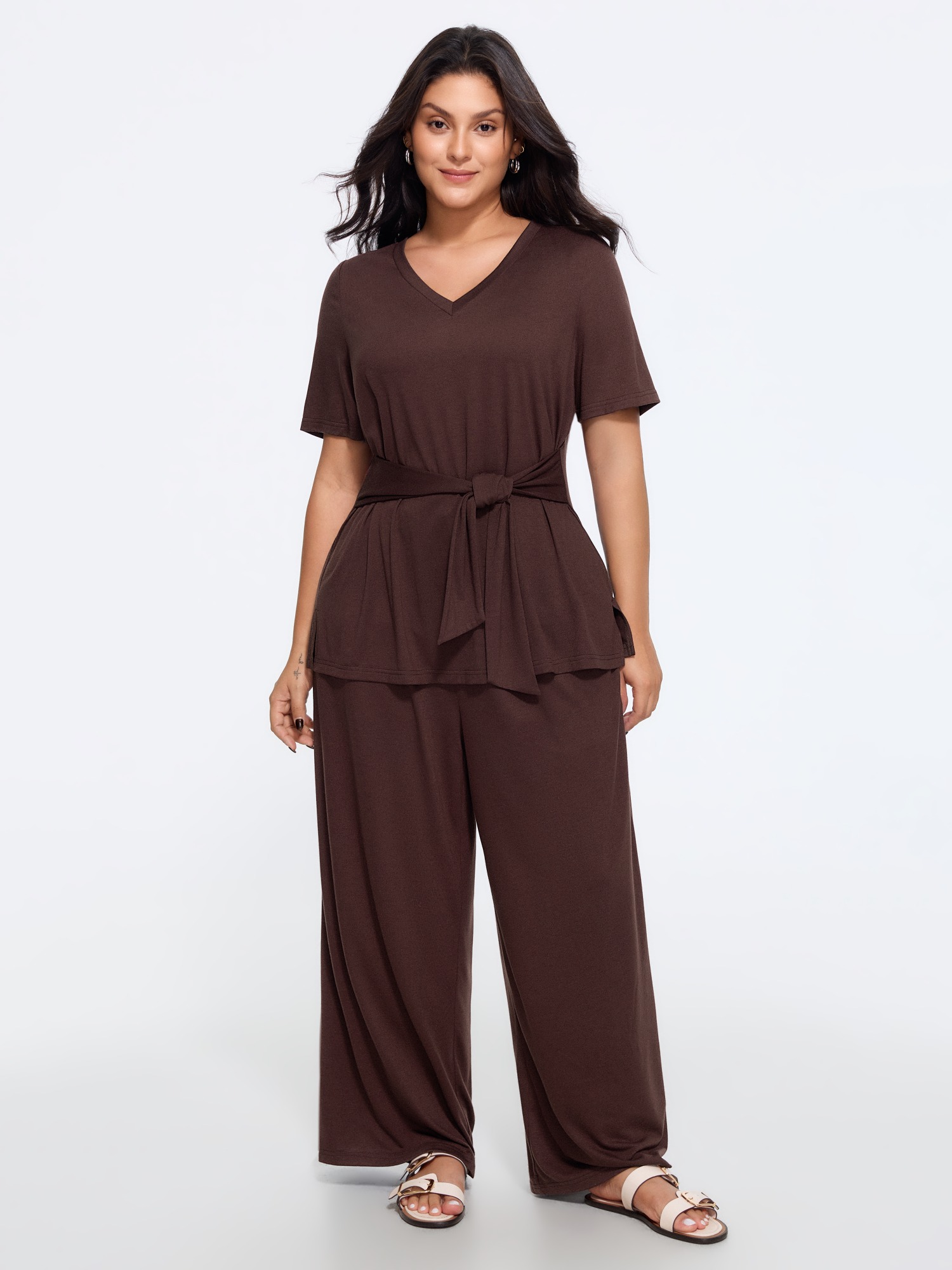 BloomChic Women's Plus Size Supersoft Stretchy V Neck Tie Waist Two-Piece Set DarkBrown Everyday-Casual Non Sleeve Short sleeve Relaxed Fit 10/M