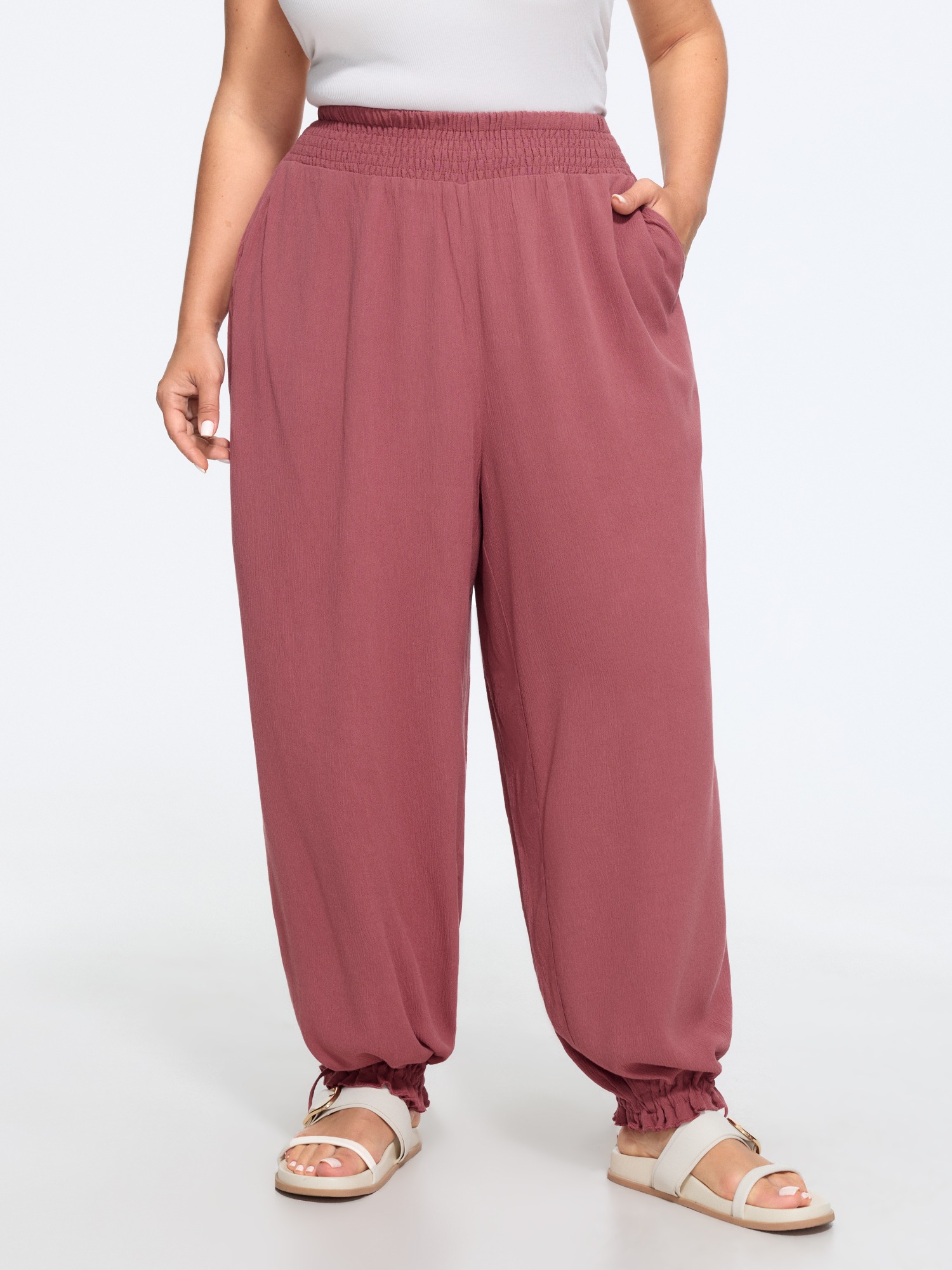 BloomChic Women's Plus Size Shirred Waist Pocket Jogger Pants Beanpastepowder Solid Jogger Mid Rise Casual 10/M
