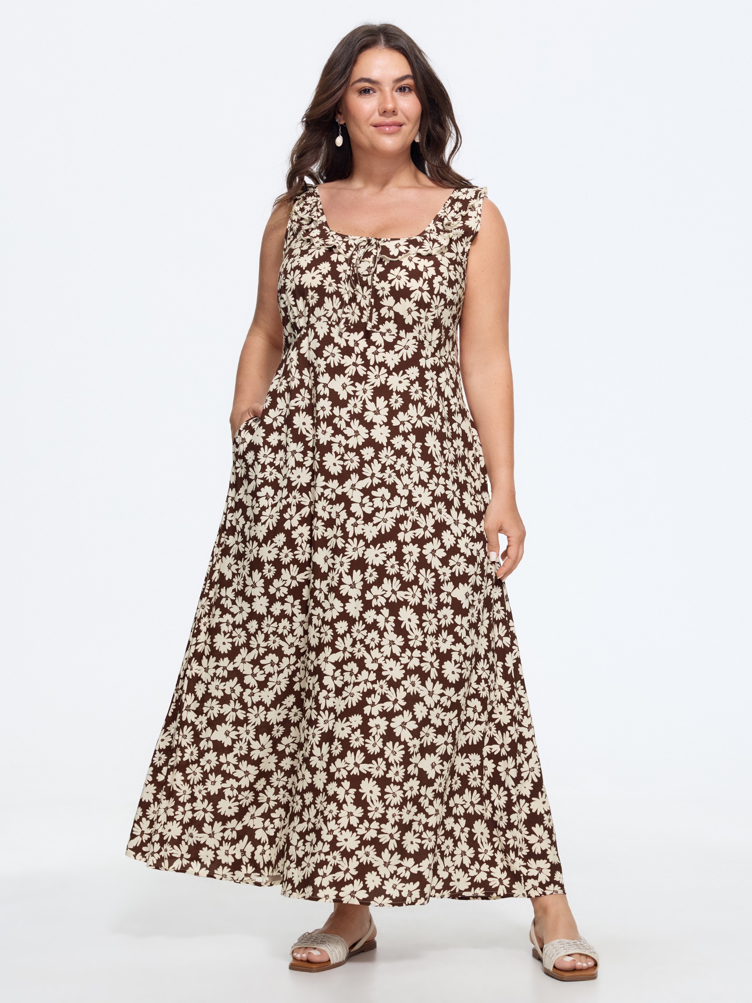 BloomChic Women's Plus Size Supersoft Daisy Print Ruffle Tie Neck Maxi Dress Browncoffeecolor Floral Maxi Everyday-Casual Lace-Up 28/5X