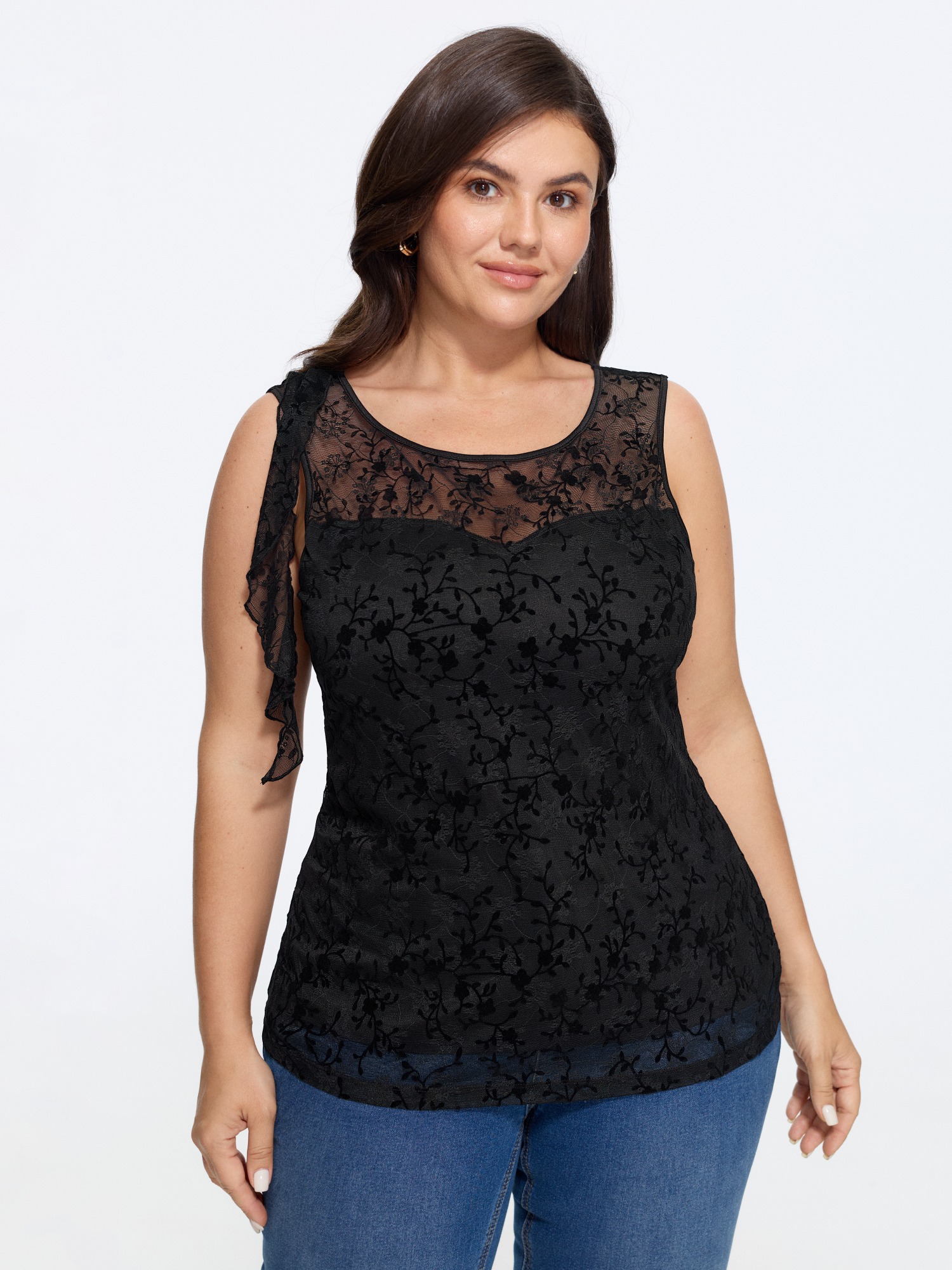 BloomChic Women's Plus Size Solid Lace Round Neck Tank Top Black Everyday-Elegant Fitted Sheath Round Neck 12/L