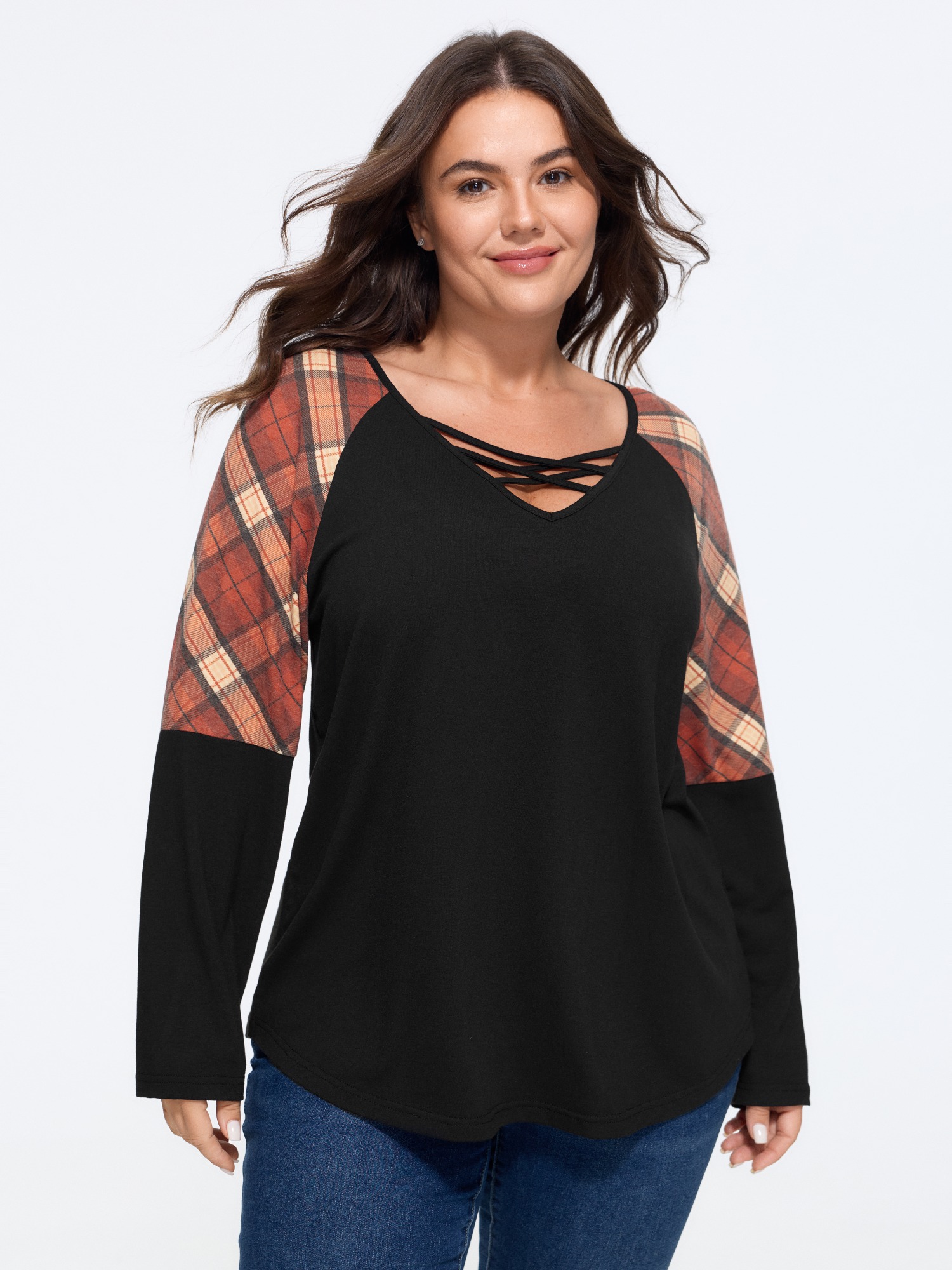 BloomChic Women's Plus Size Supersoft Criss‑Cross V‑Neck Plaid Contrast T-Shirt Black Color Block Everyday-Casual Long Sleeve V-Neck 10/M