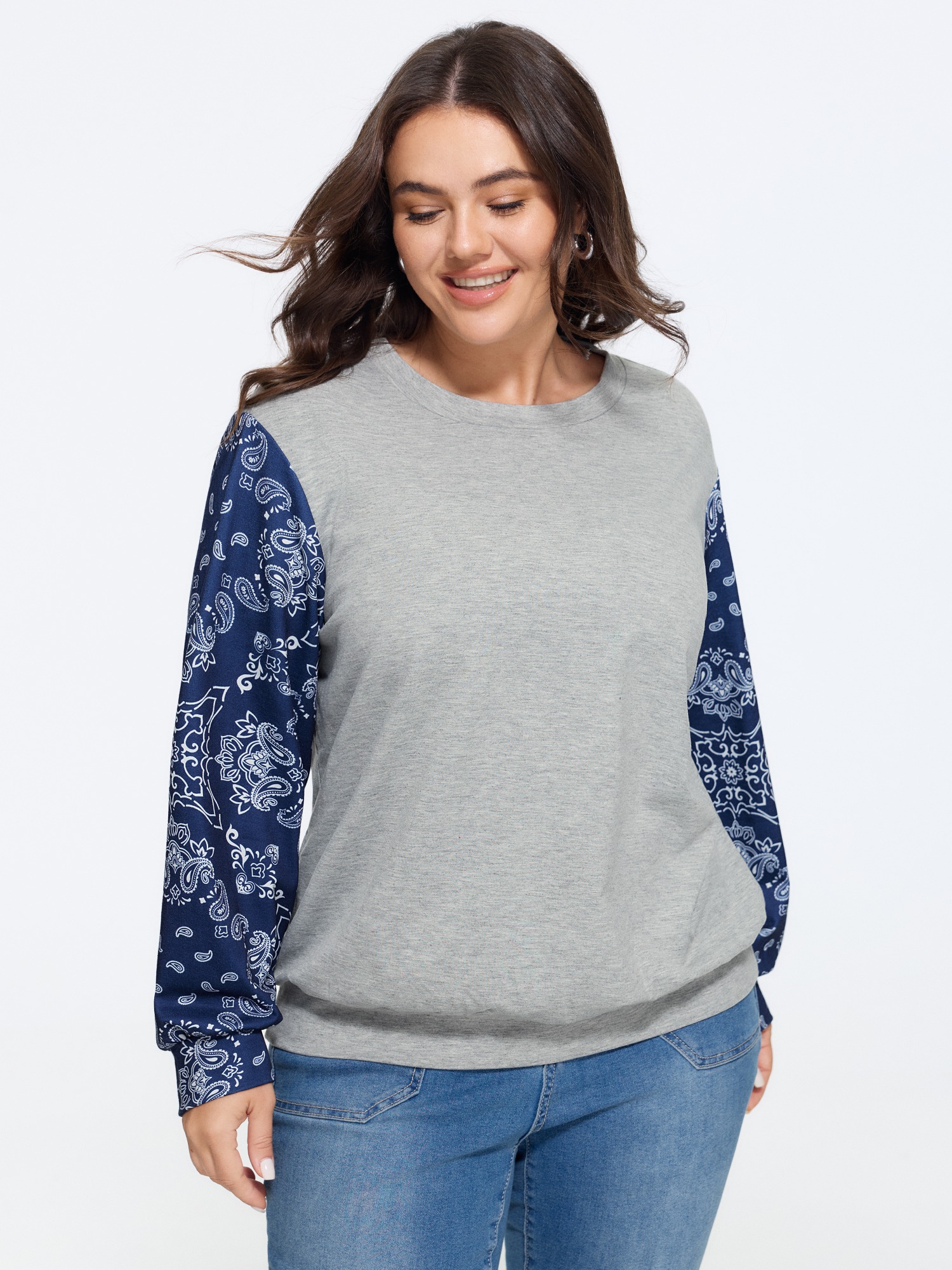BloomChic Women's Plus Size Raglan Sleeve Paisley Print Patchwork Sweatshirt DarkBlue Everyday-Casual Round Neck 10/M