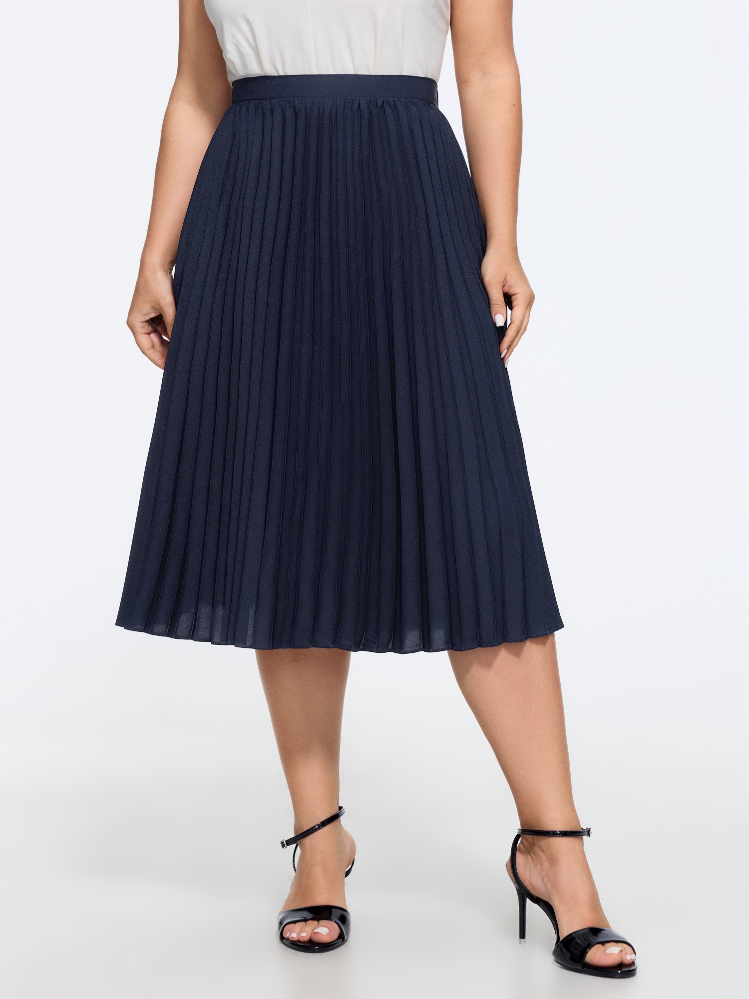 BloomChic Women's Plus Size Solid Pleated Flowy Midi Skirt Indigo Non Pleated Office 12/L