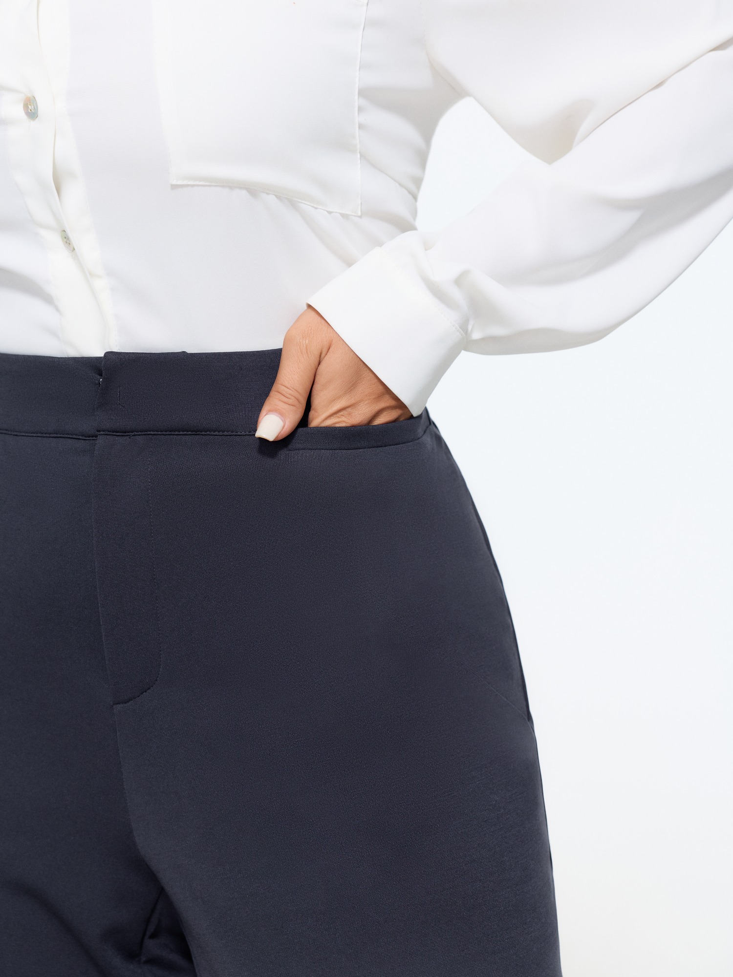 Bloomchic Stretch Solid Pockets Straight Leg Pants In Darkblue